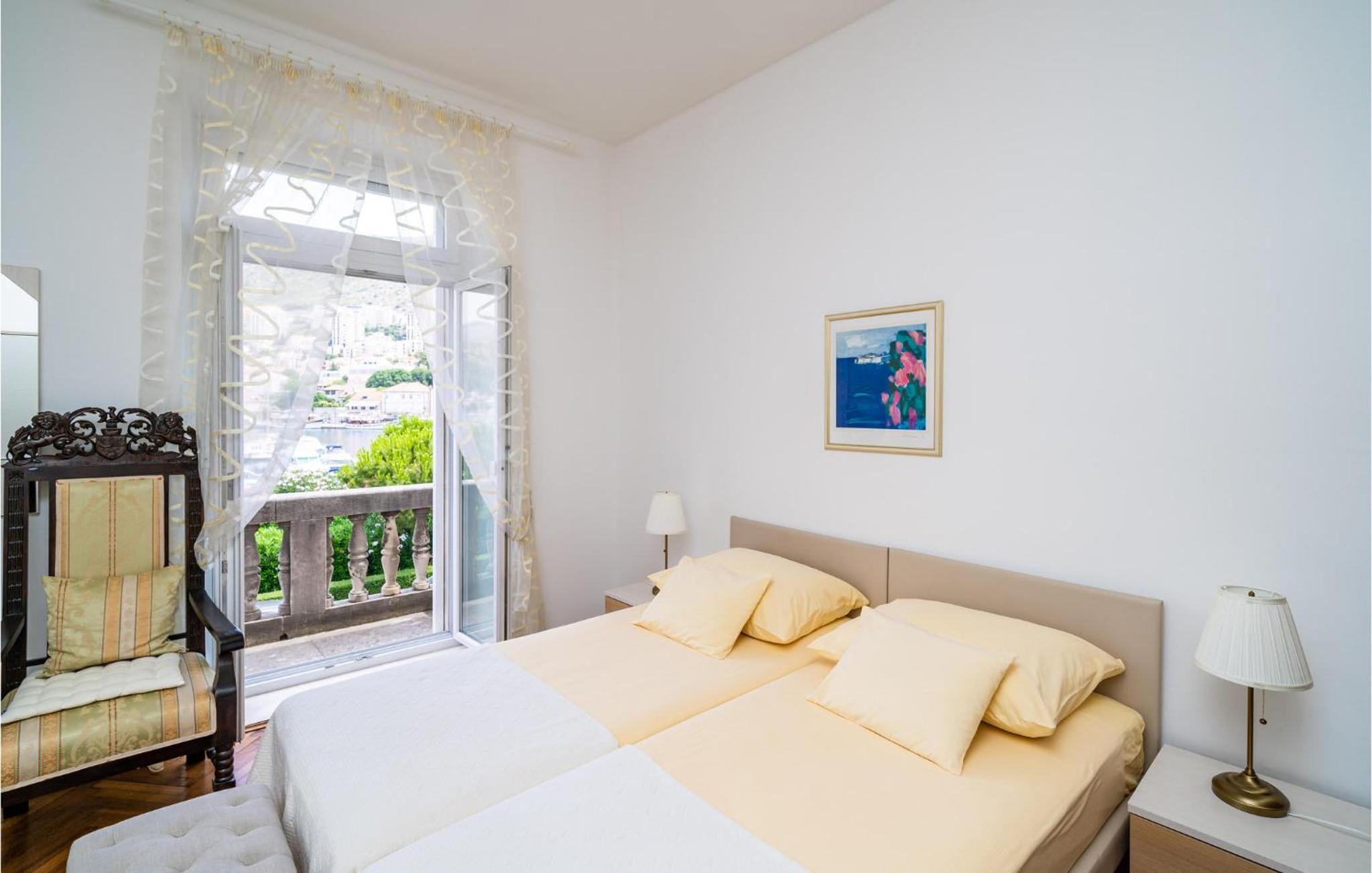 2 Bedroom Nice Apartment In Dubrovnik