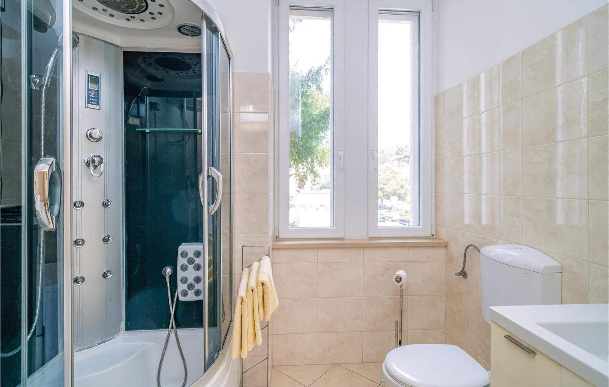 2 Bedroom Nice Apartment In Dubrovnik