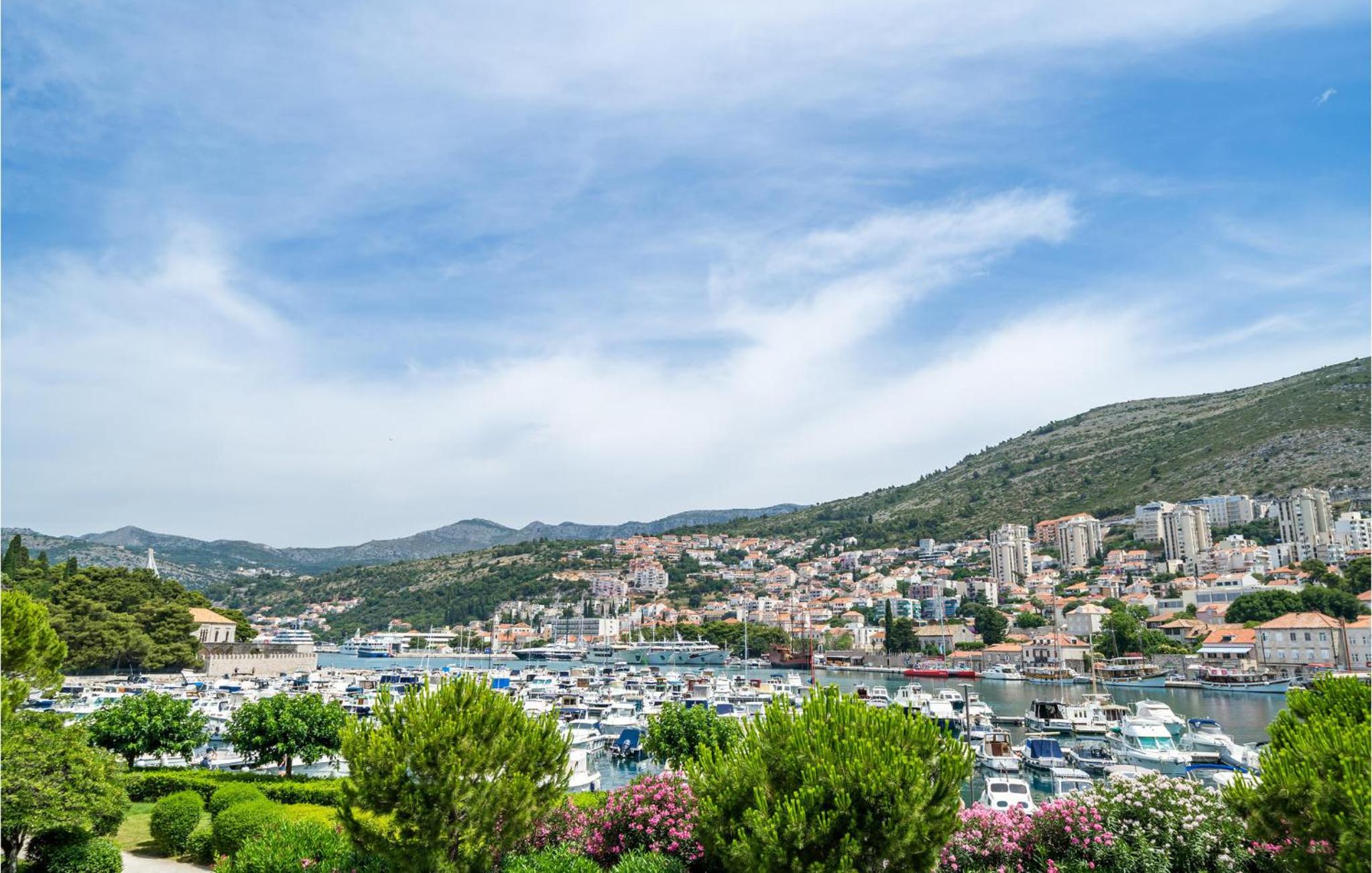 2 Bedroom Nice Apartment In Dubrovnik
