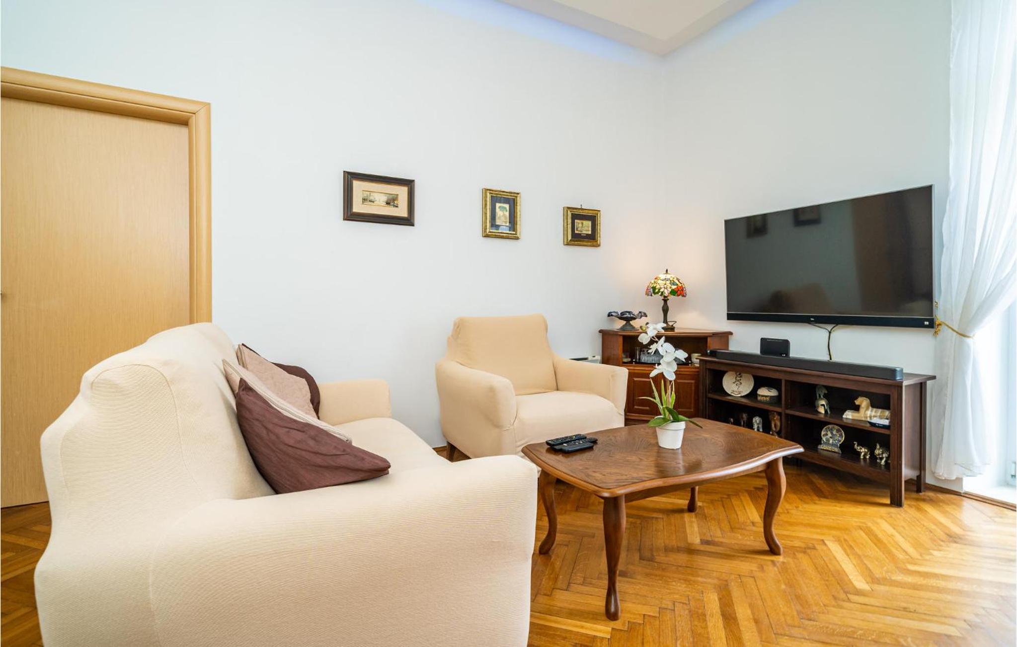 2 Bedroom Nice Apartment In Dubrovnik