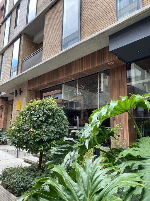 Moderno apartamento Parque Virrey