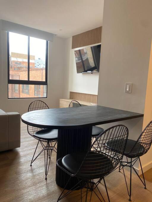 Moderno apartamento Parque Virrey