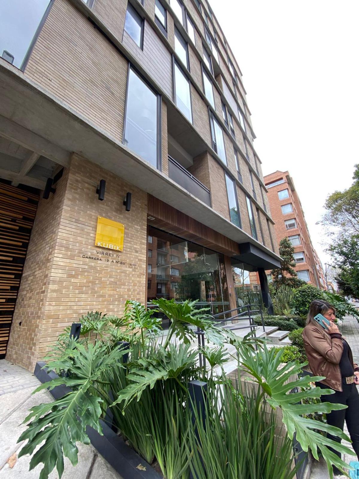 Moderno apartamento Parque Virrey