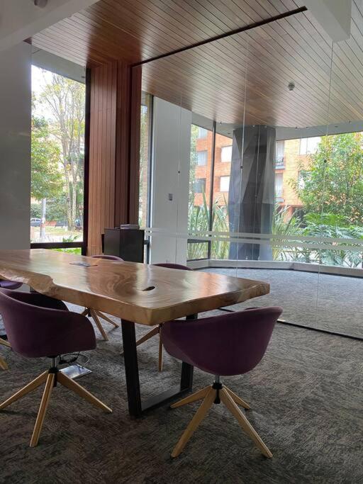 Moderno apartamento Parque Virrey