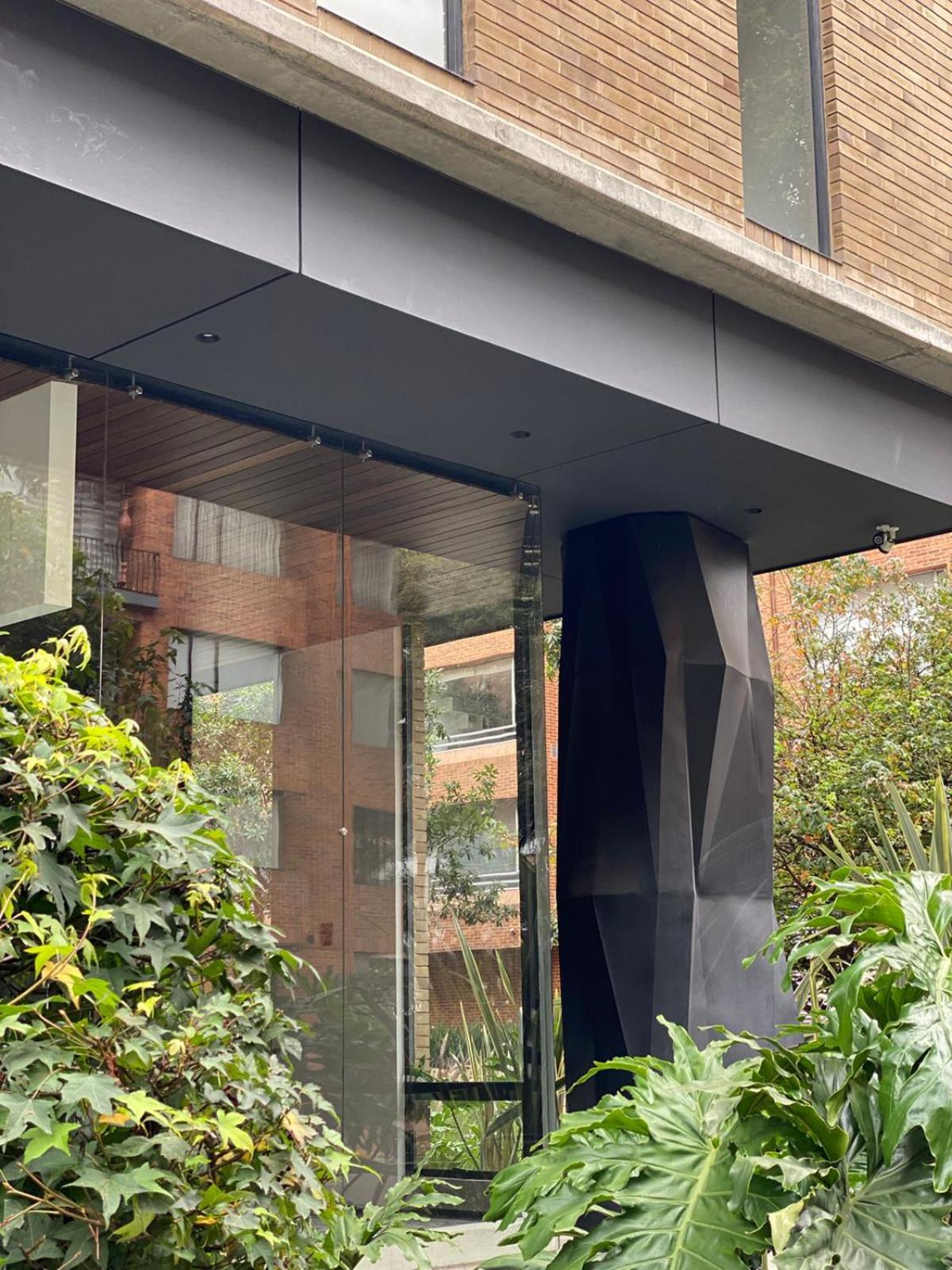 Moderno apartamento Parque Virrey