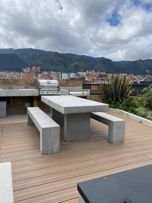 Moderno apartamento Parque Virrey