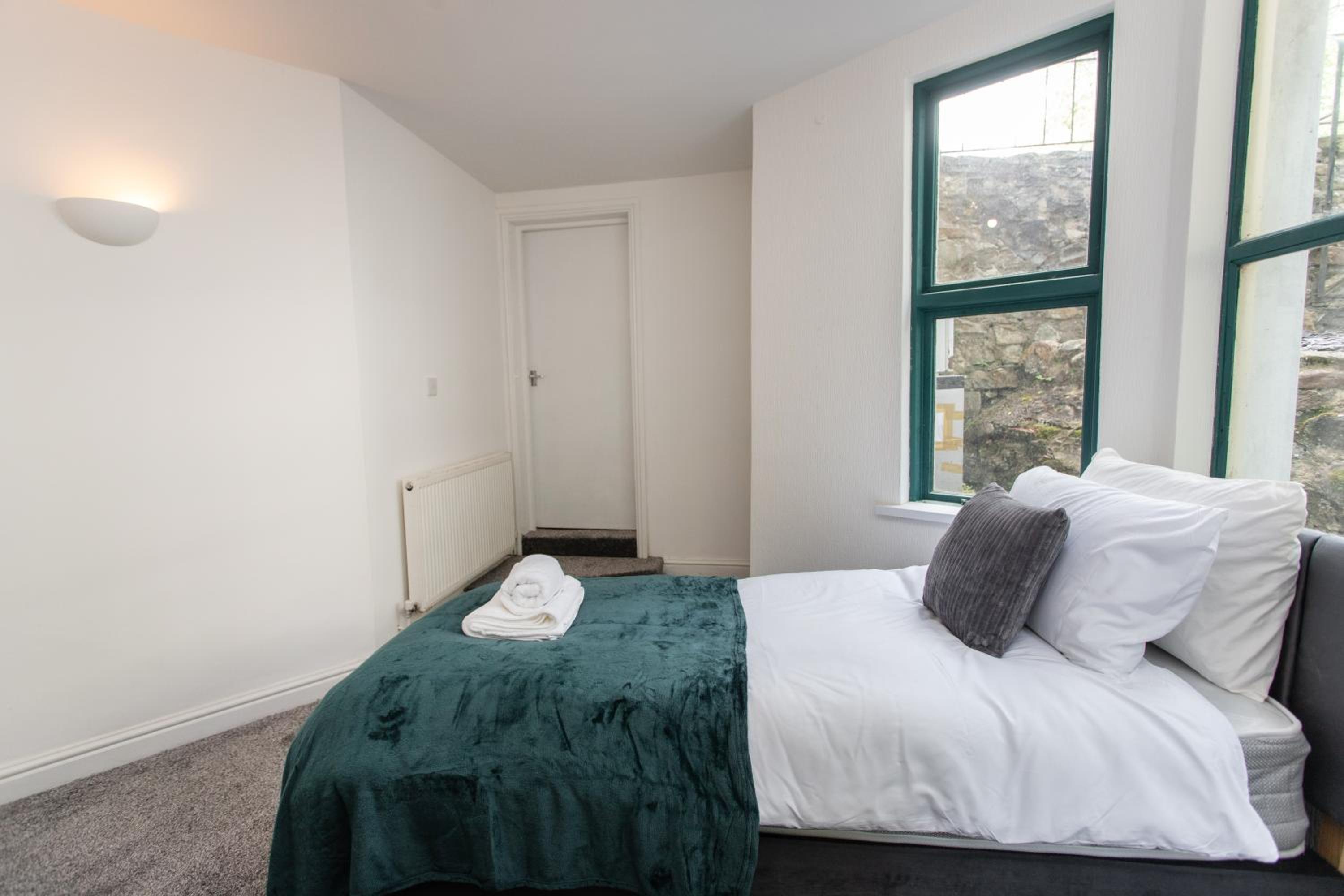 Wordsworth Avenue Apartments