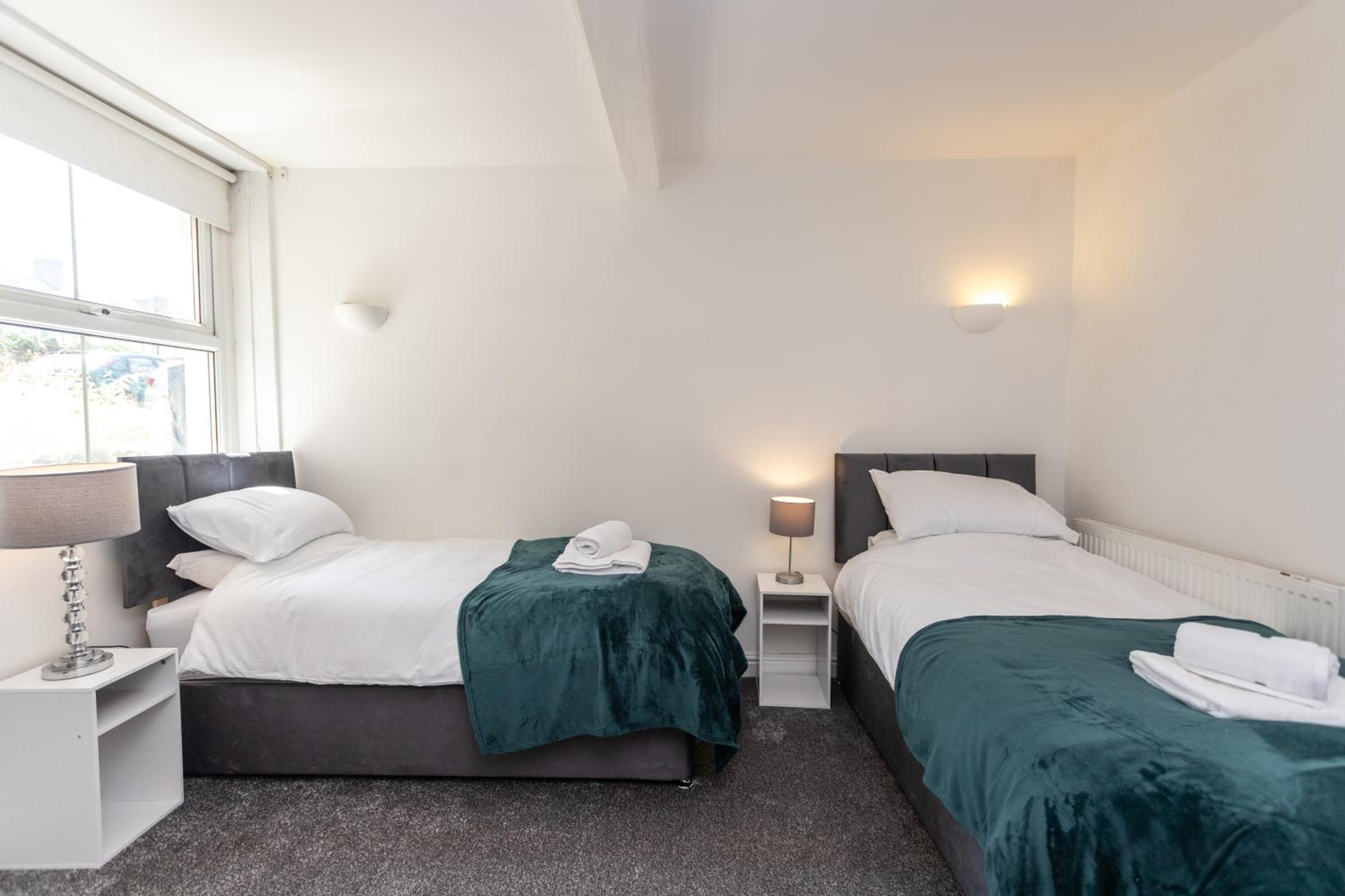 Wordsworth Avenue Apartments