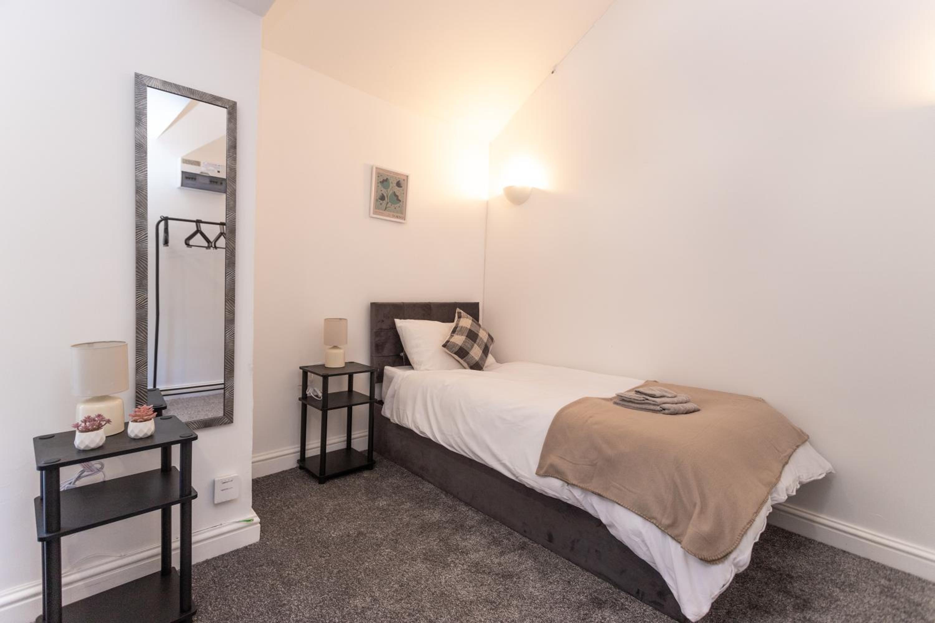 Wordsworth Avenue Apartments