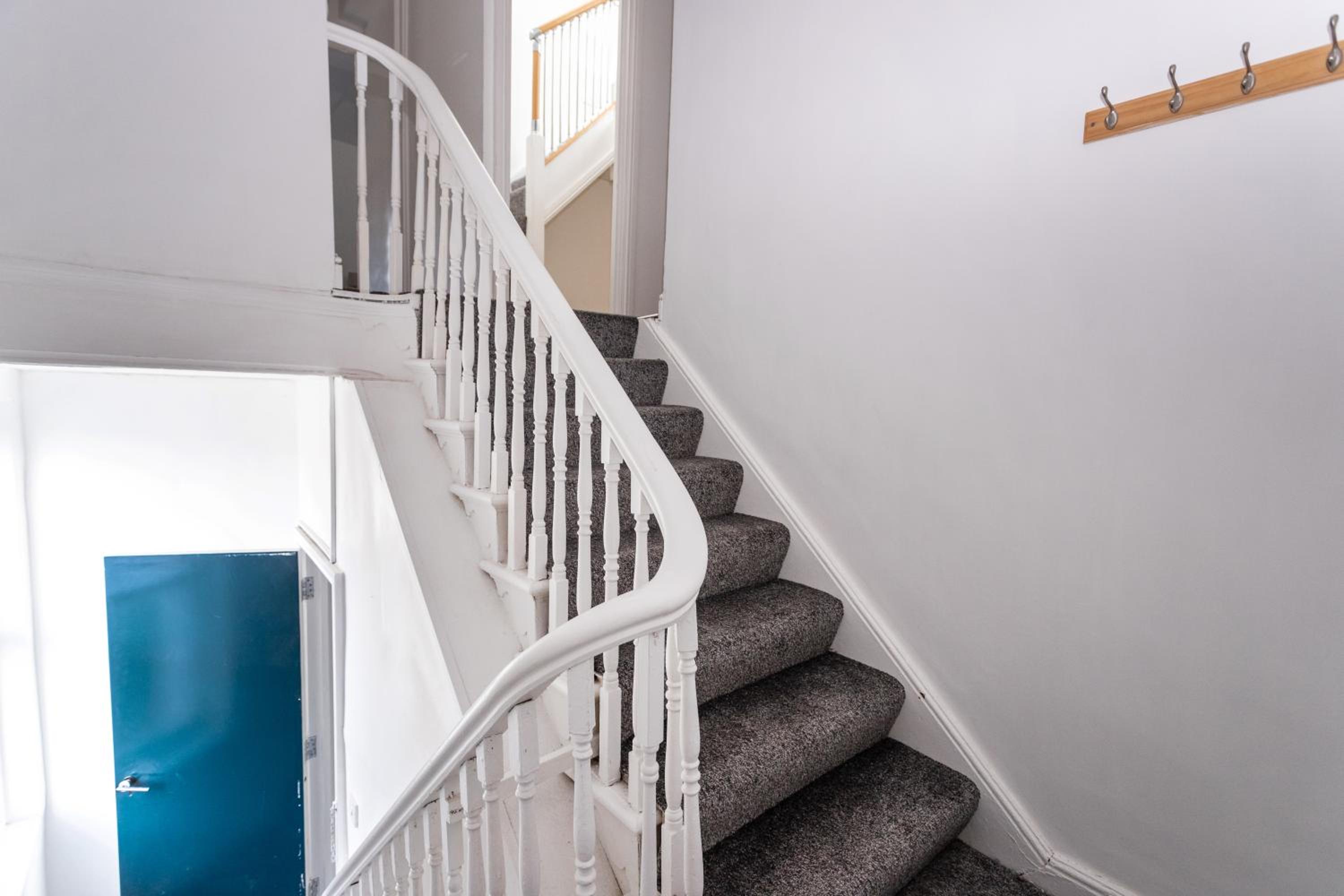 Wordsworth Avenue Apartments