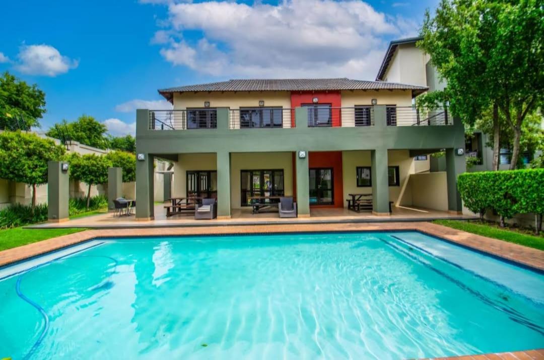 Stunning Apartment In Fourways