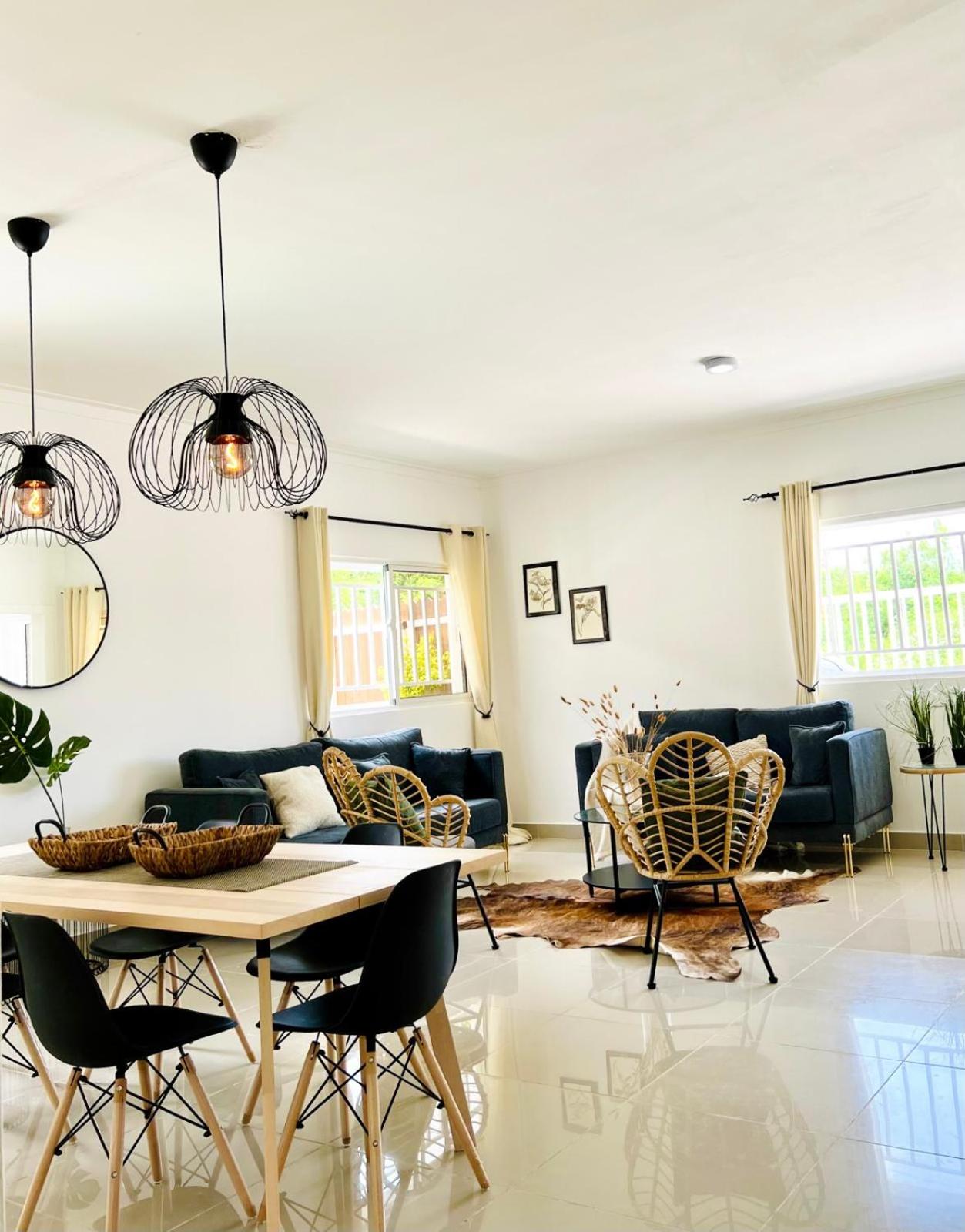 Ambar Luxurious Condo At Caleta