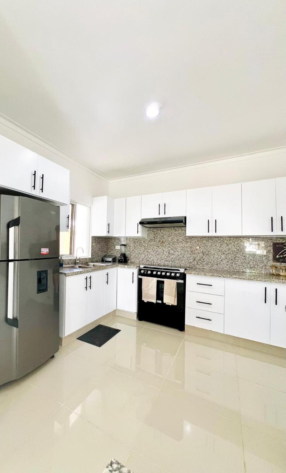 Ambar Luxurious Condo At Caleta