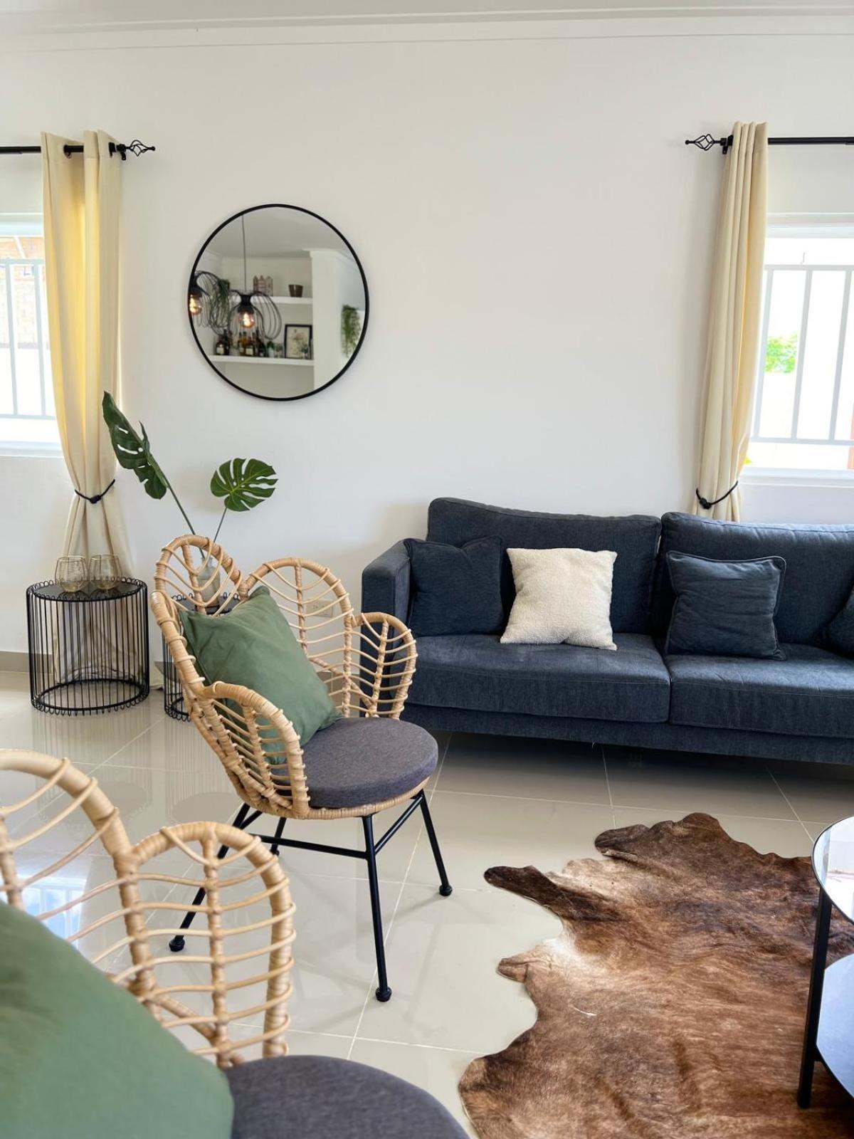 Ambar Luxurious Condo At Caleta