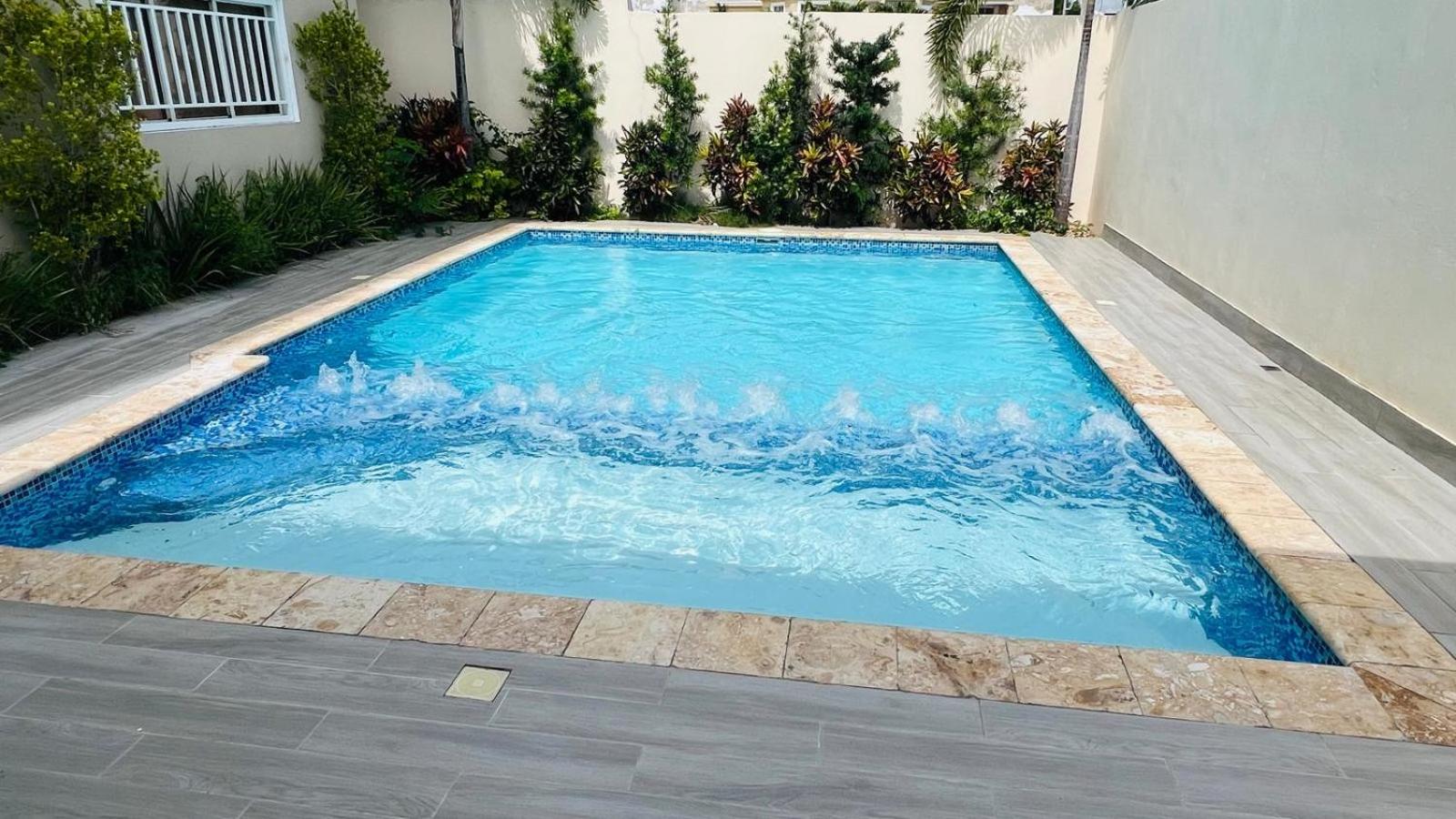 Ambar Luxurious Condo At Caleta