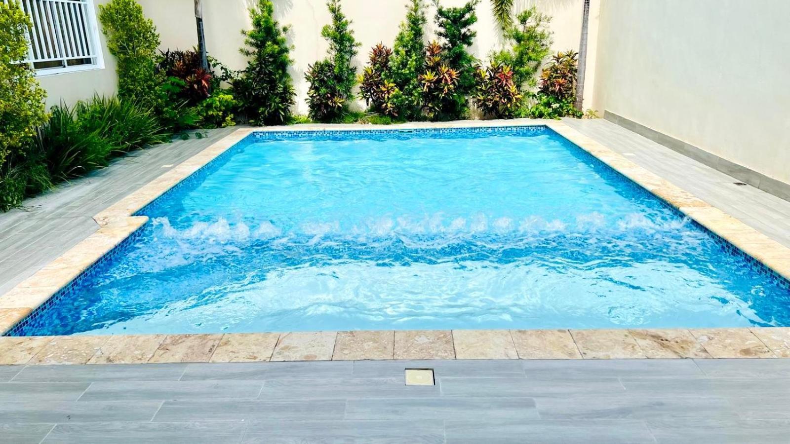 Ambar Luxurious Condo At Caleta