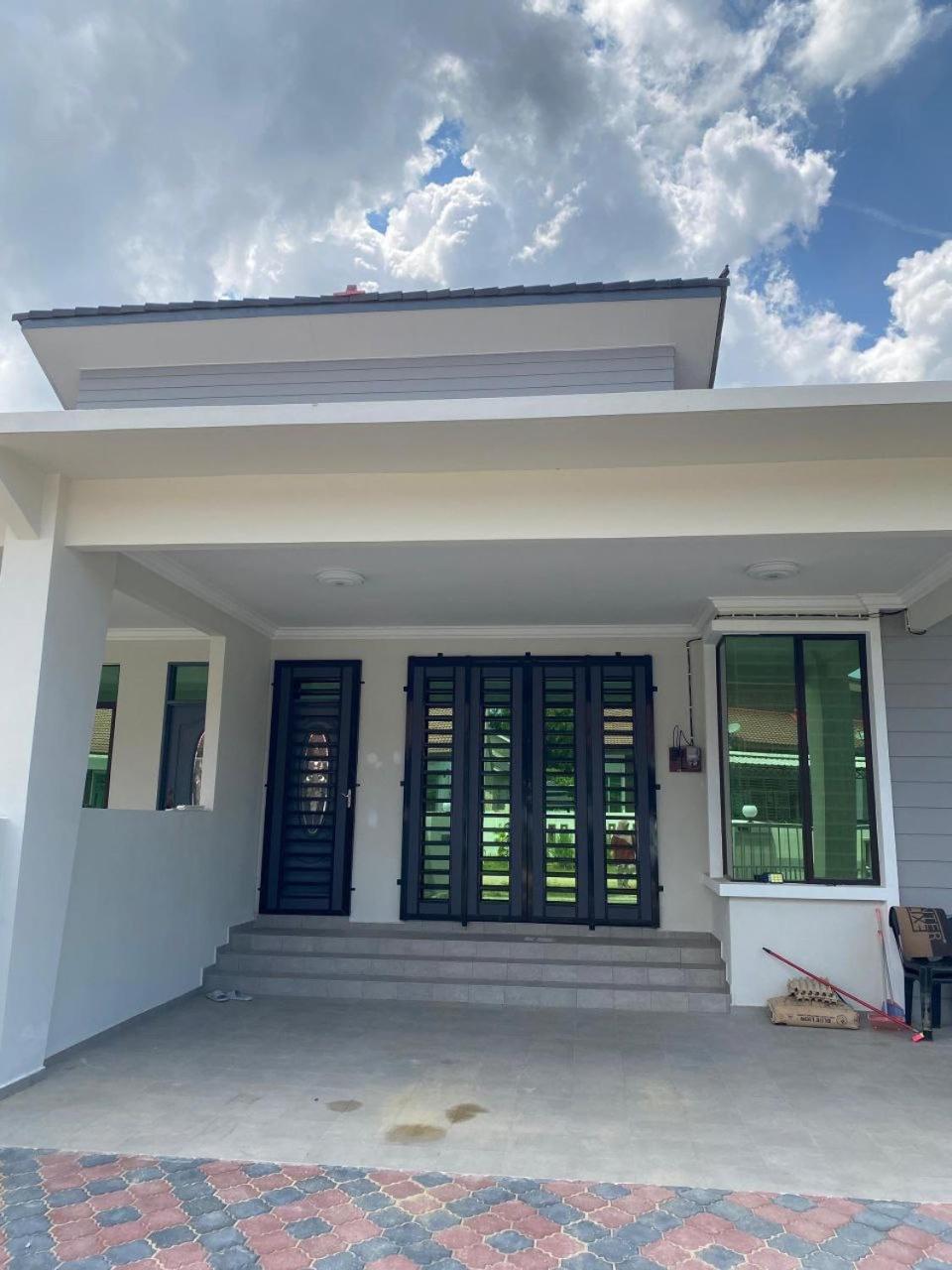 EMILY Homestay