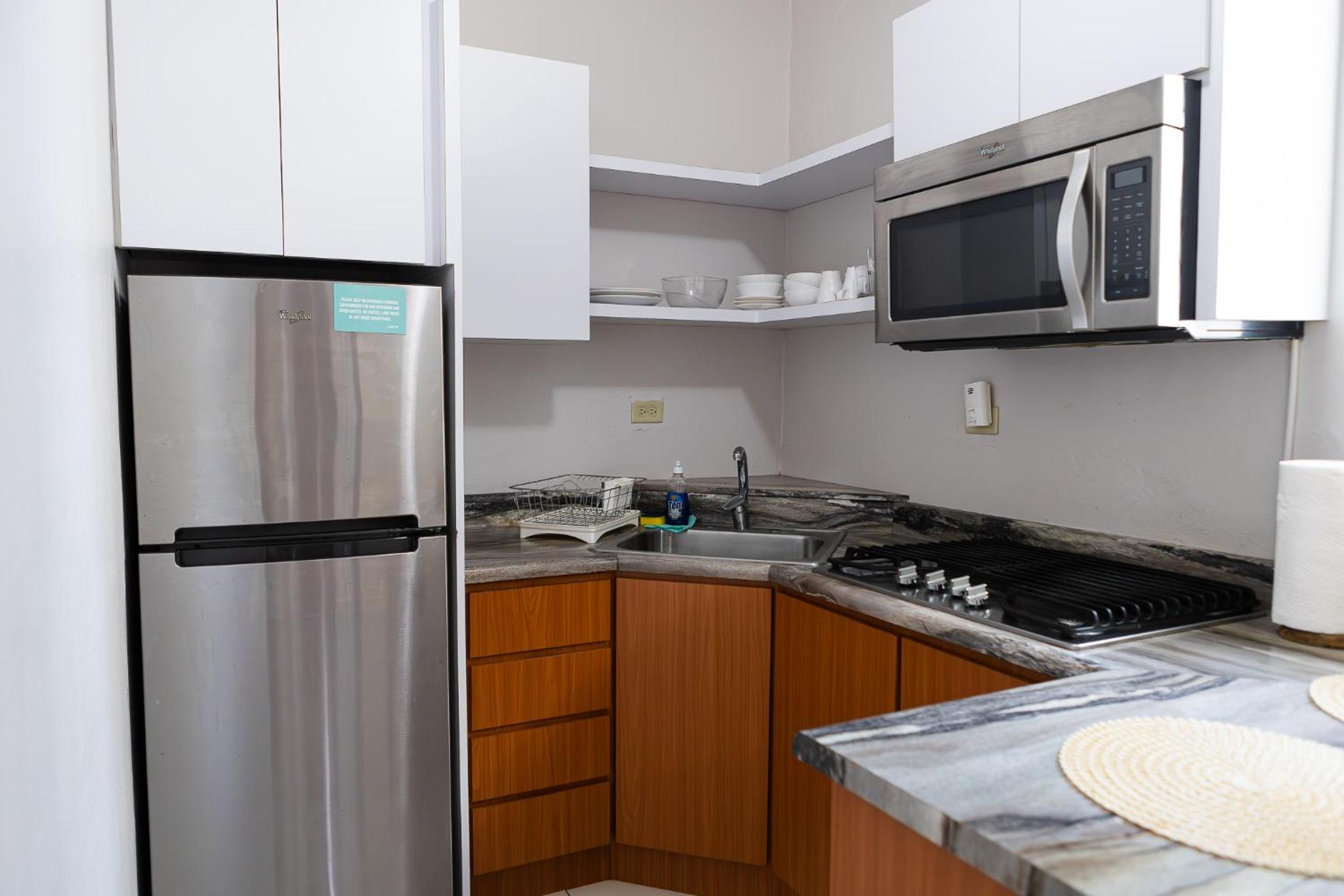 102-CHARMING Renovated Apartment in the City Near the Beach with Free Parking view 5