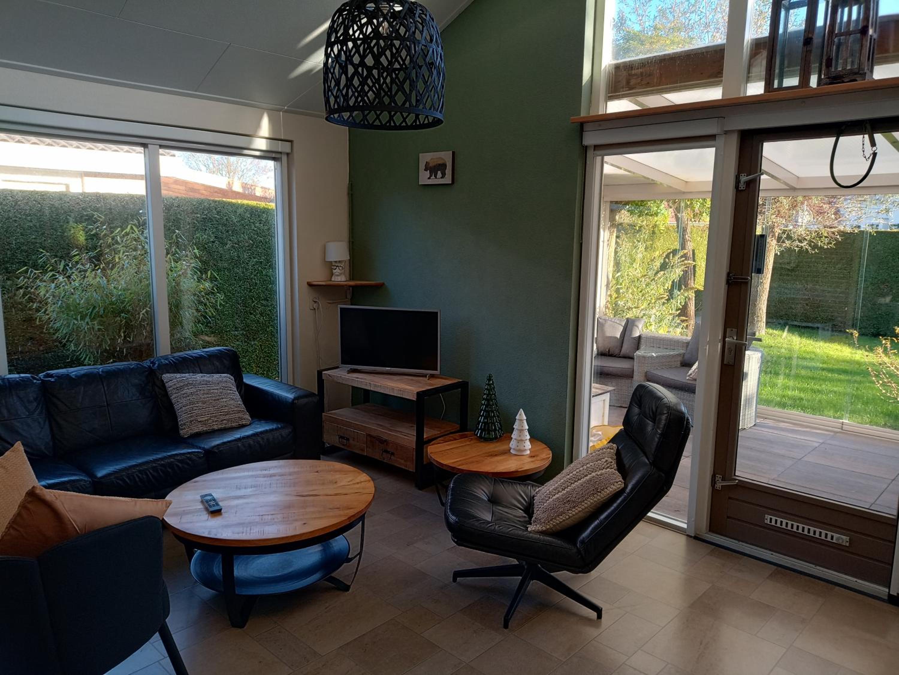 Vakantiewoning met serre en airconditioning view 4