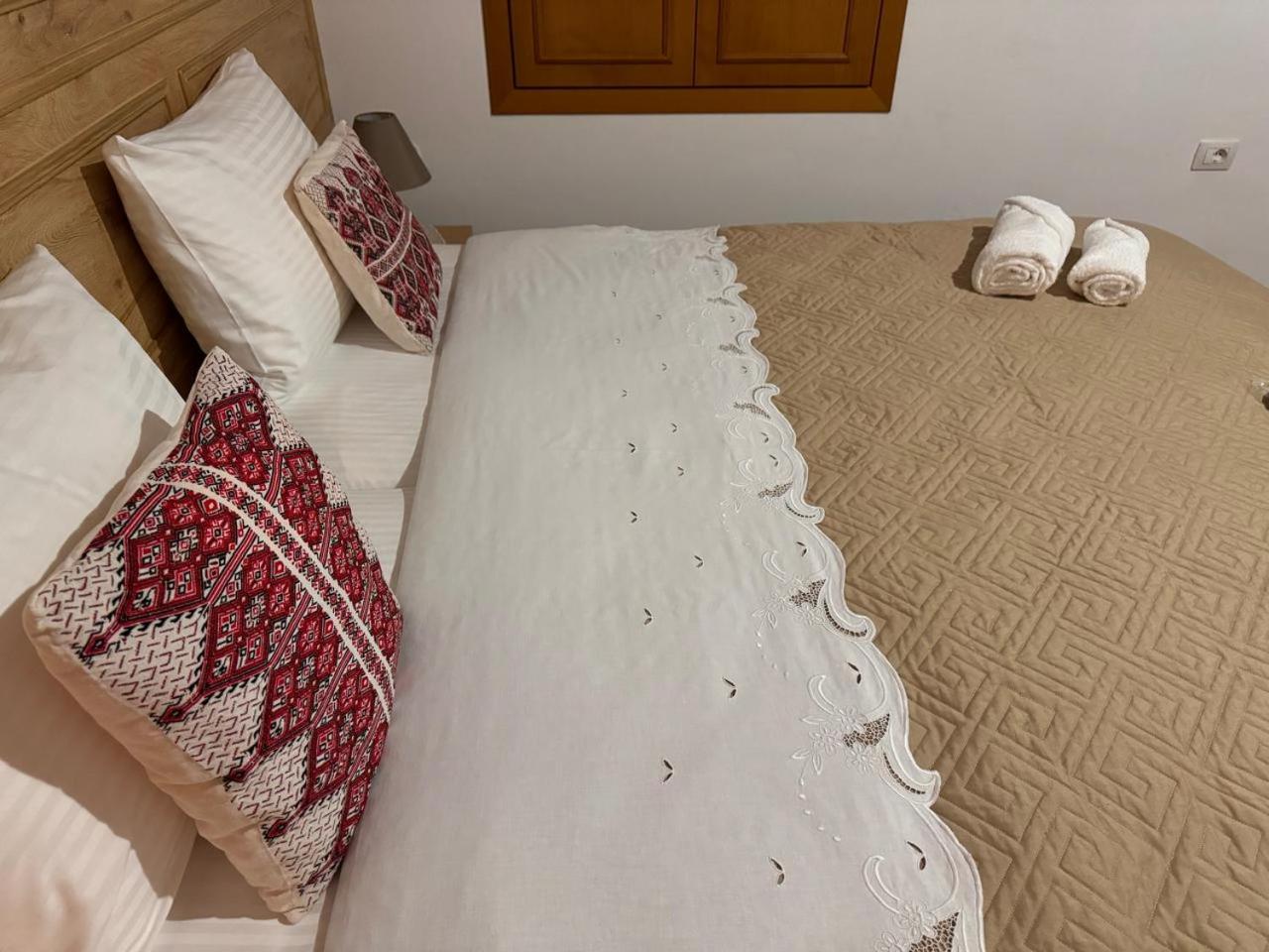 Mezini Guest House