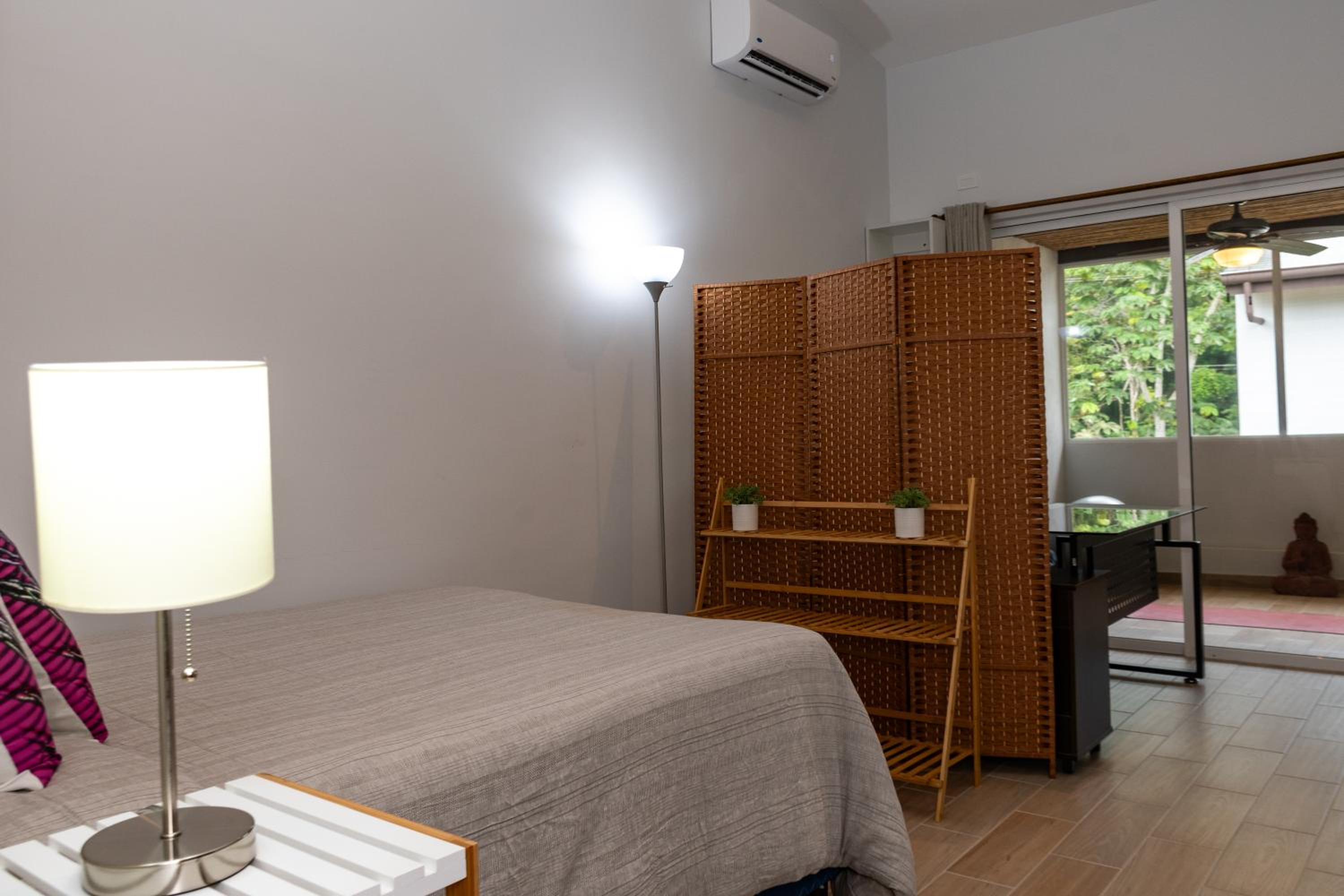 Private 4BD Family Beach House And Resort - Walk to Beach and Town