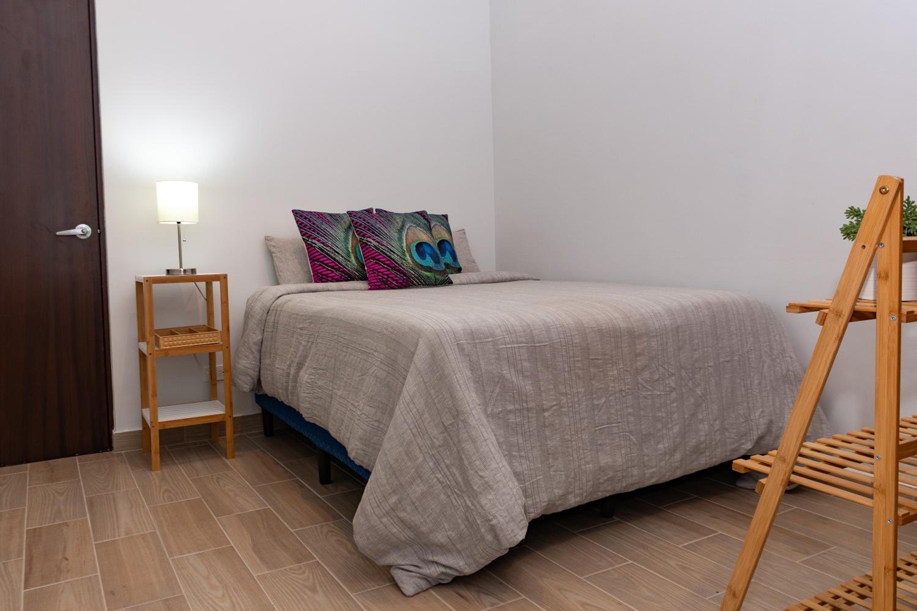 Private 4BD Family Beach House And Resort - Walk to Beach and Town