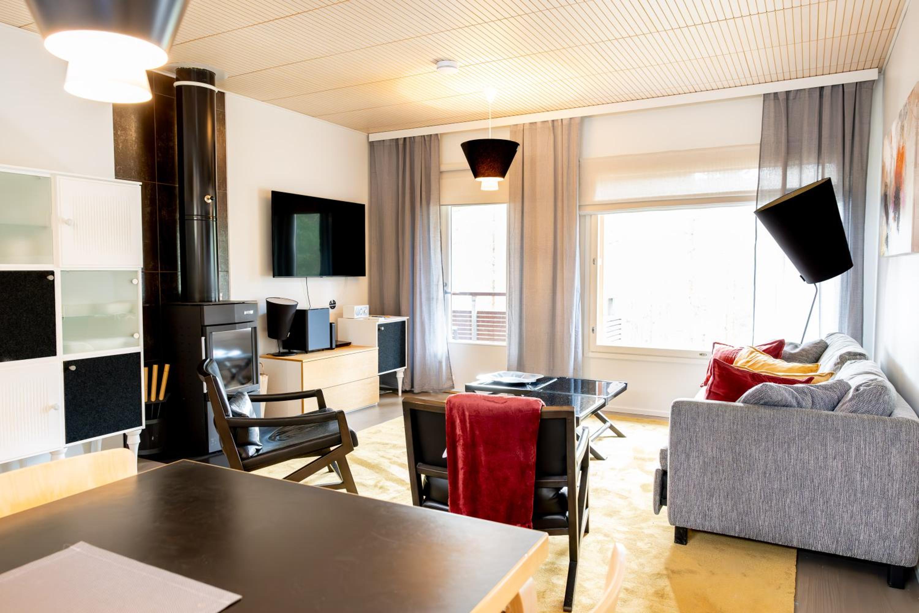 Kaisantien Suites