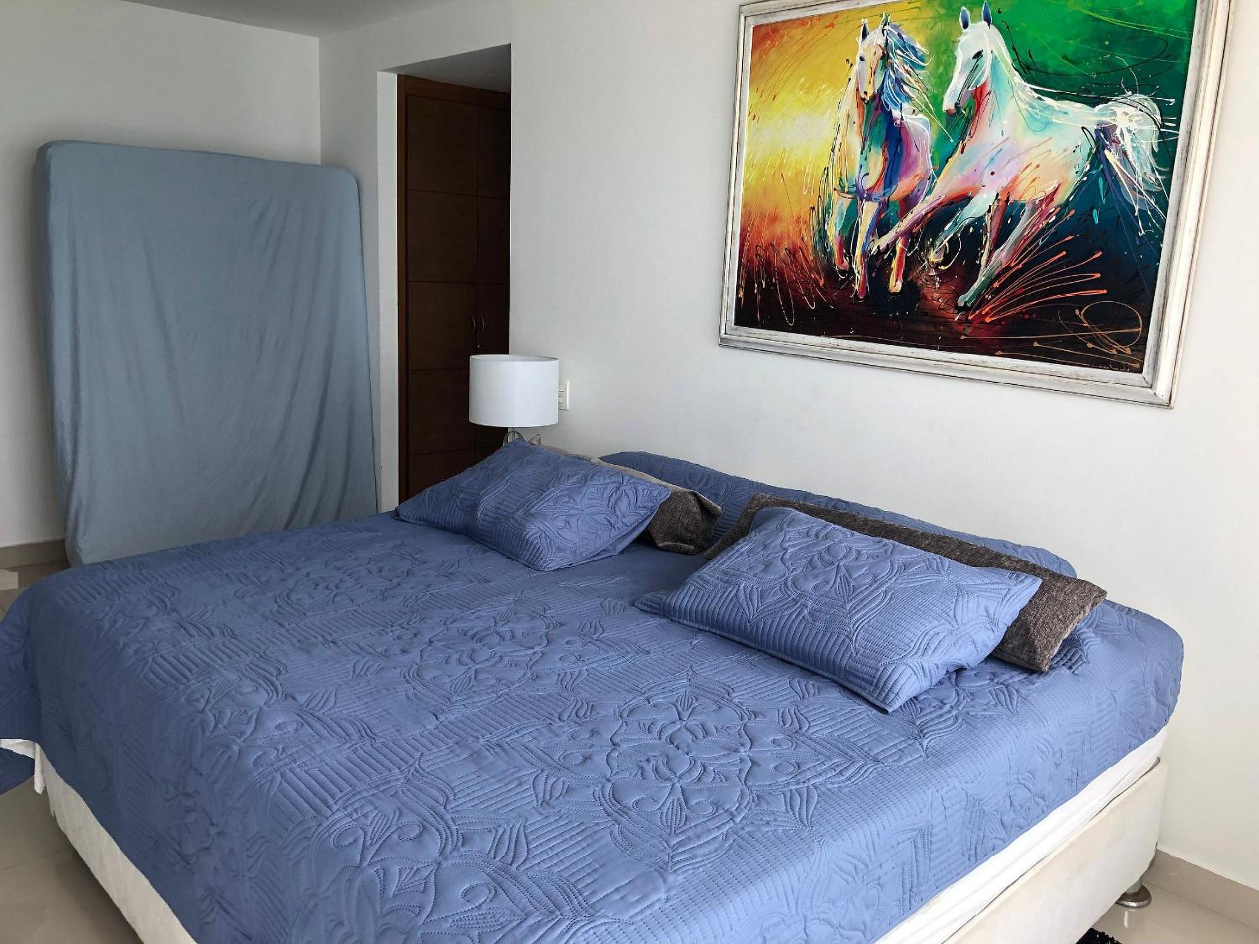 Amplios Aptos de Lujo Frente a la Playa a 5 Minutos del Centro y del Aeropuerto, en Edificio con Piscina, Jacuzzi, Sauna, Gimnasio, Turco y Seguridad las 2