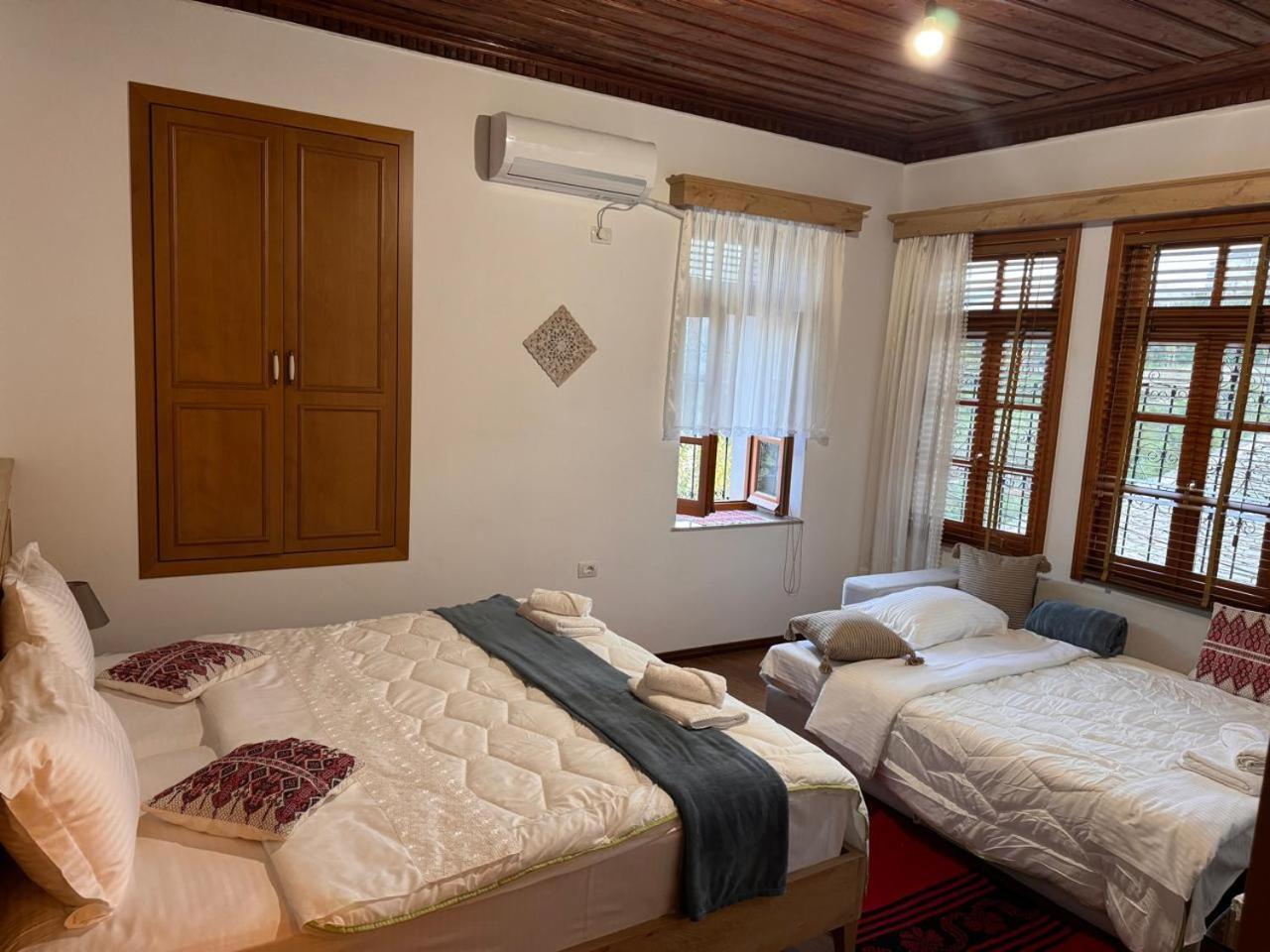 Mezini Guest House