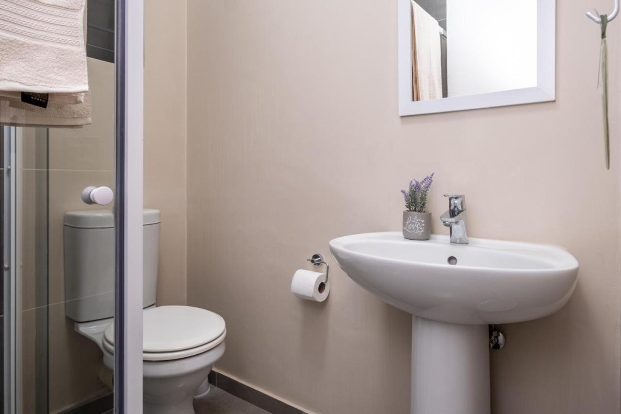 Waterfall Ridge Professional Apartment view 5