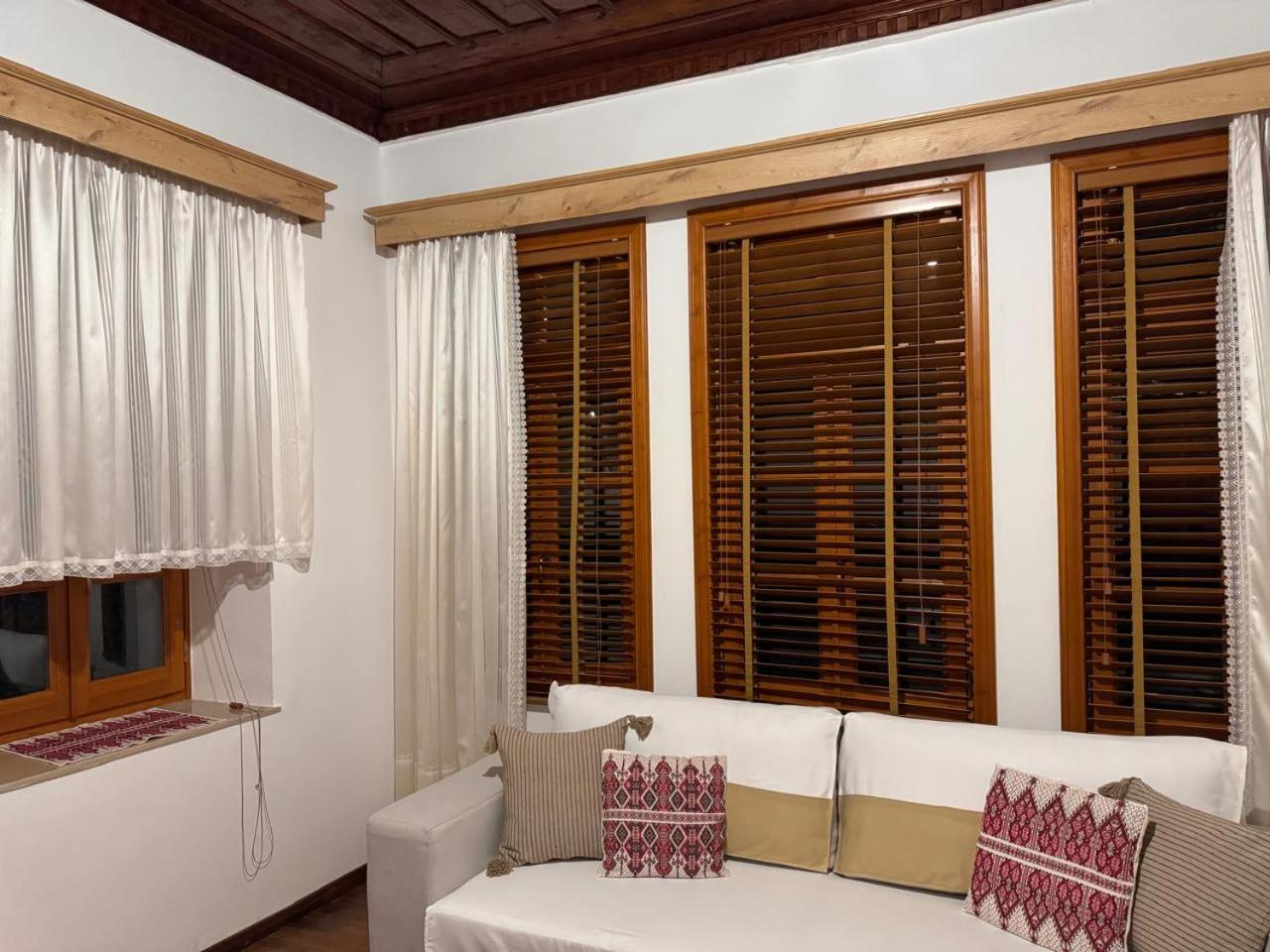 Mezini Guest House