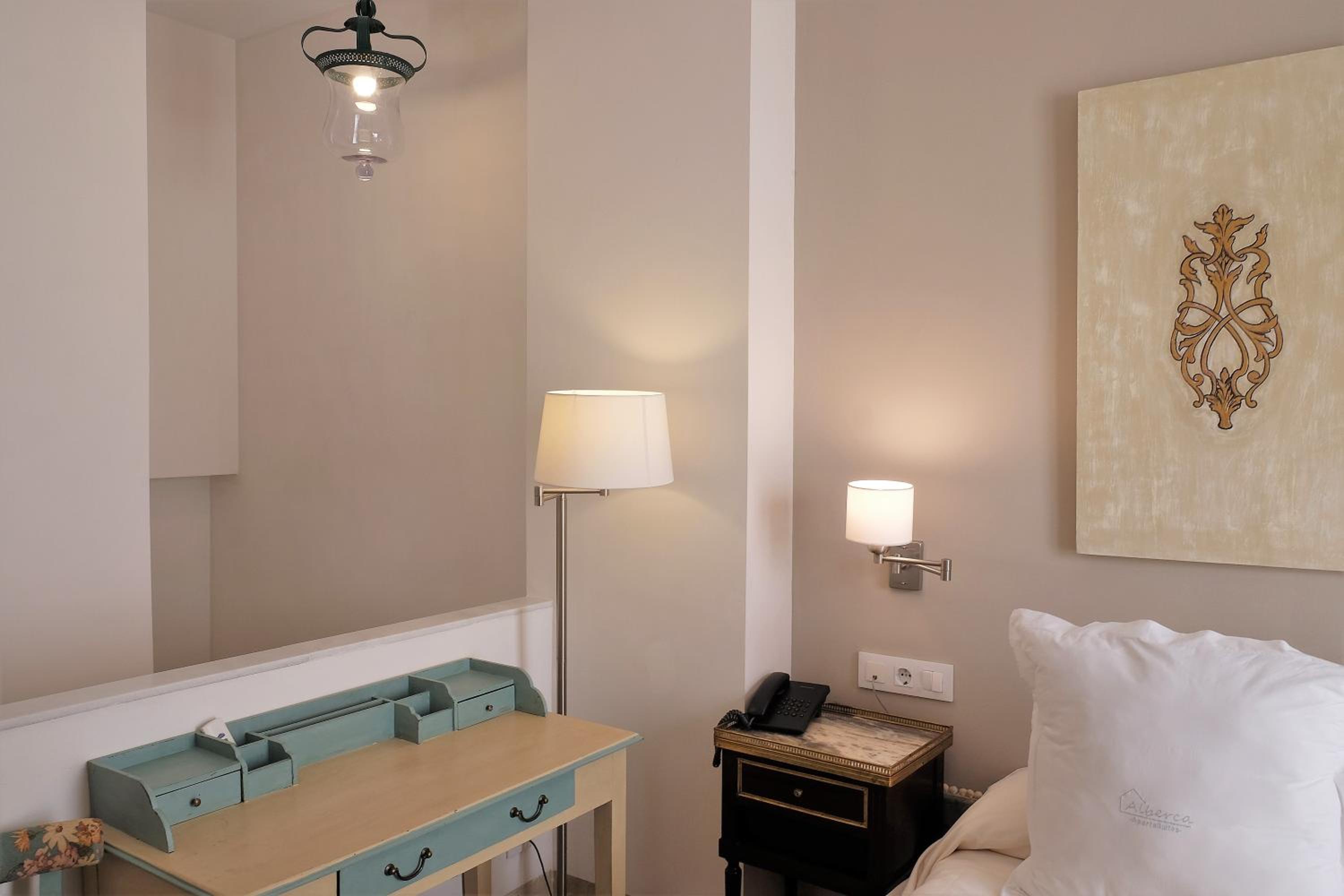 ApartaSuites Alberca Deluxe