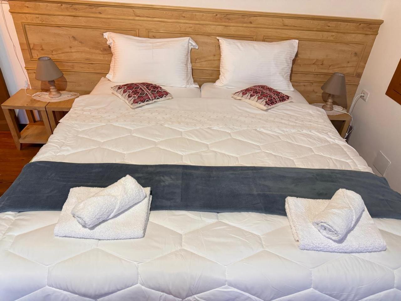 Mezini Guest House