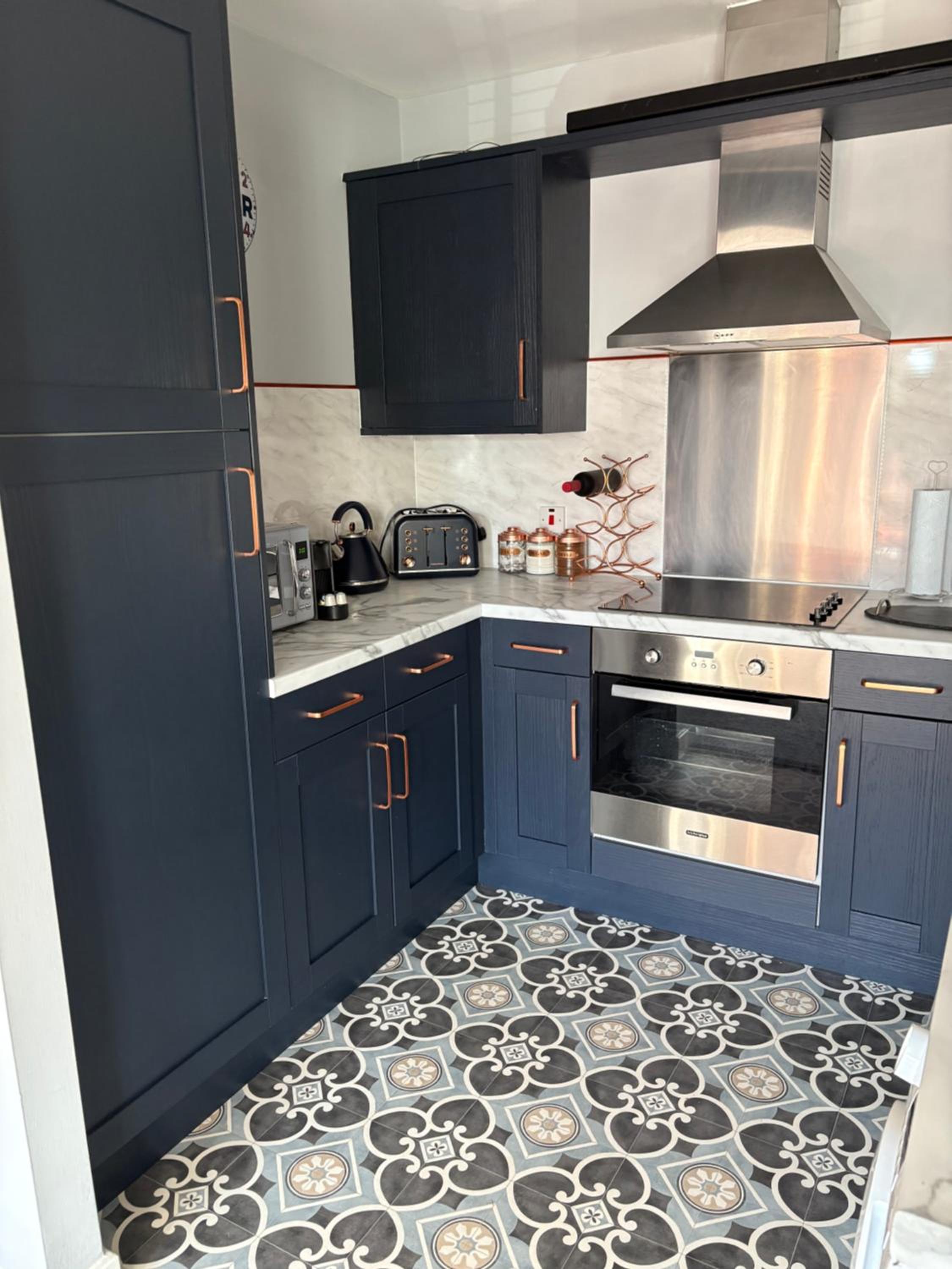 Stylish York flat with private parking