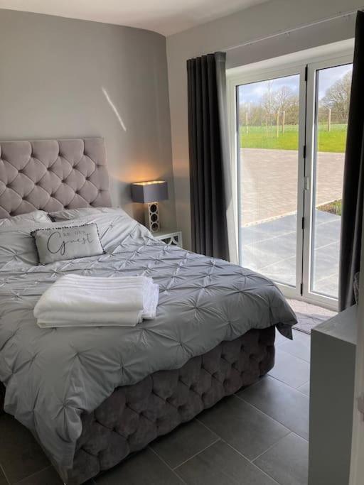 Purpose built 3 bedroom holiday barn view 2