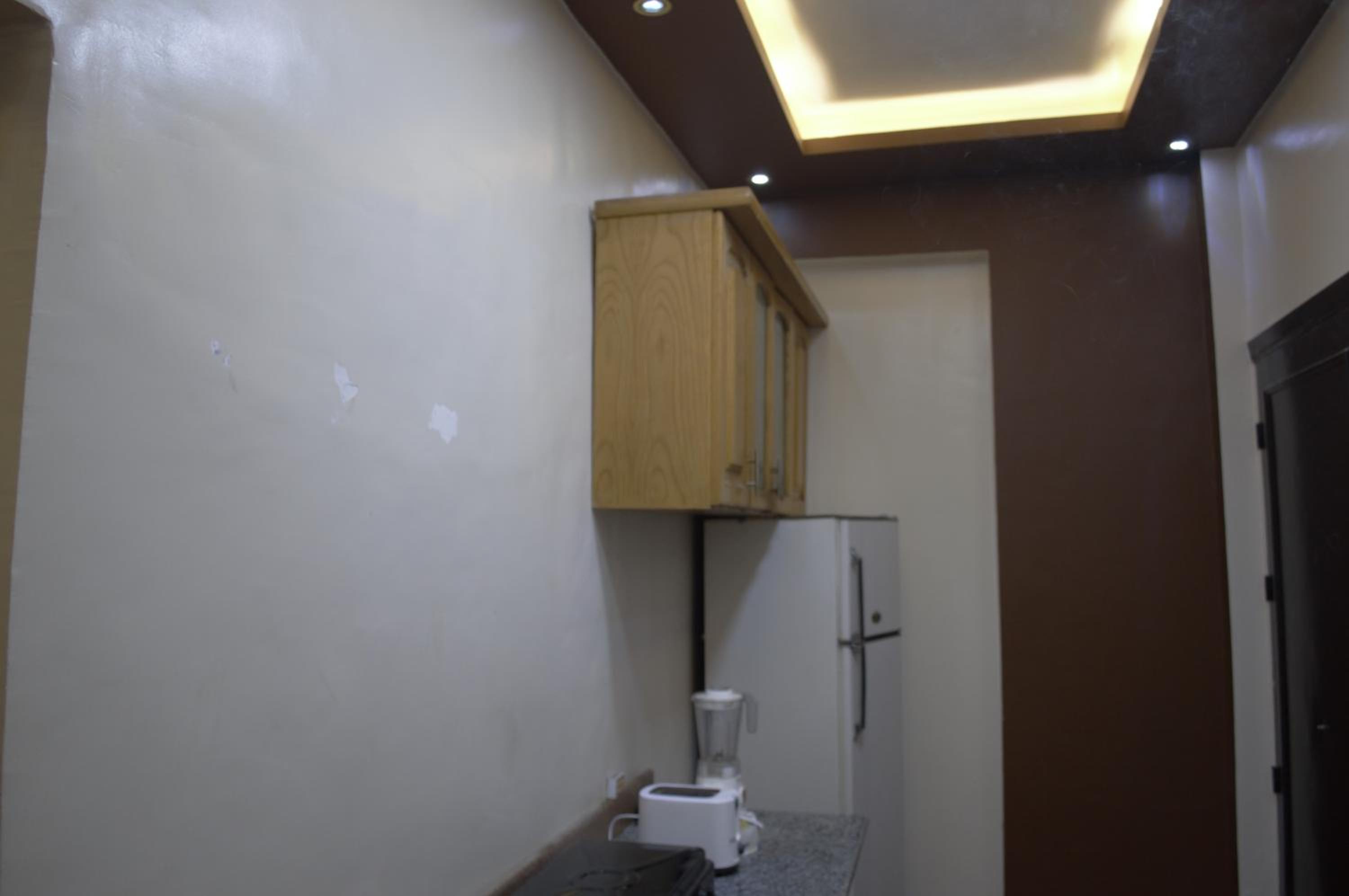 Private Secured Studio Near Pyramids Street