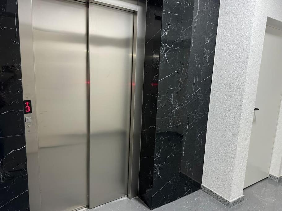 Zen Apartment FREE GARAGE
