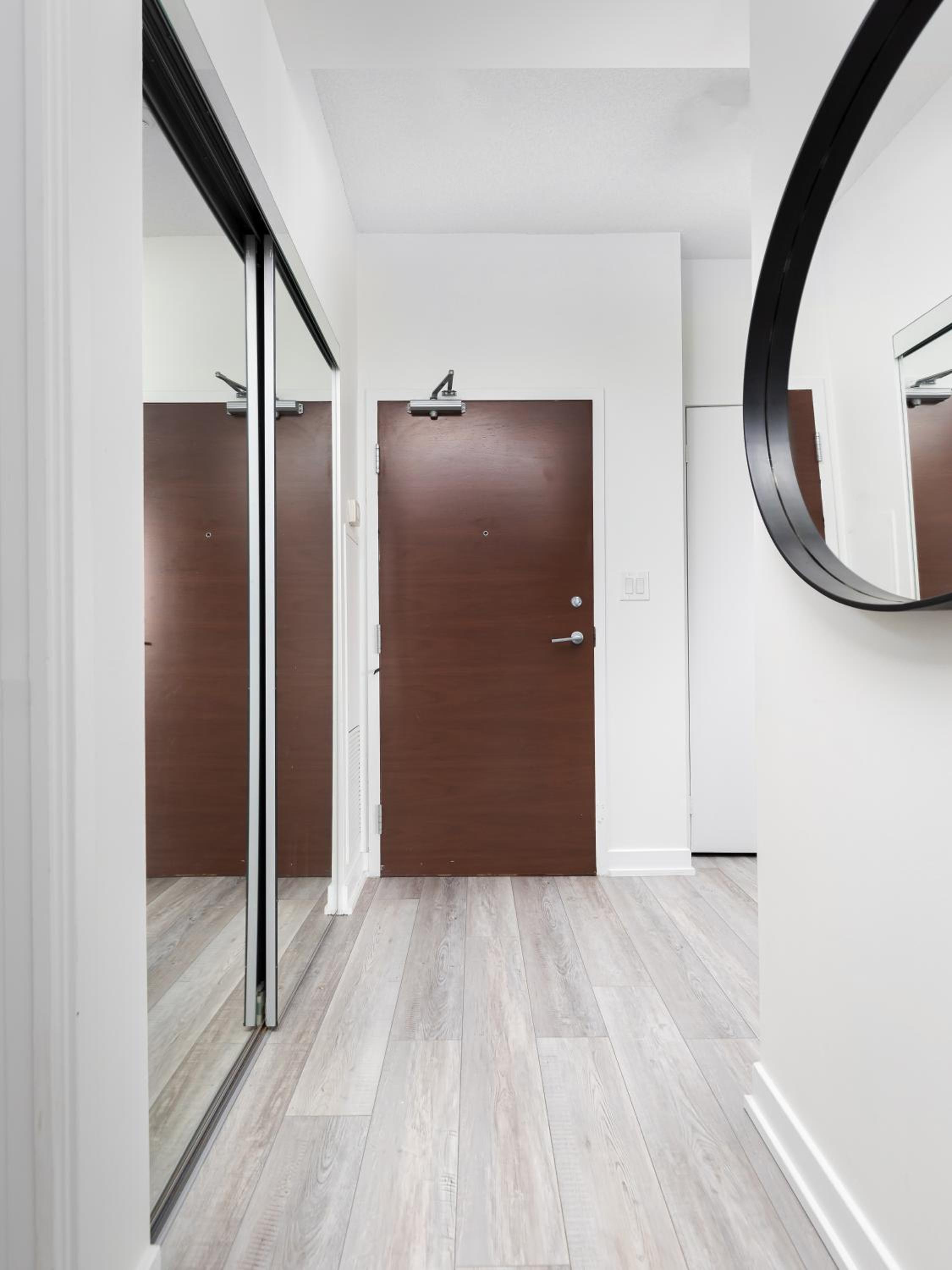 Sub Penthouse Mesmerizing City Views