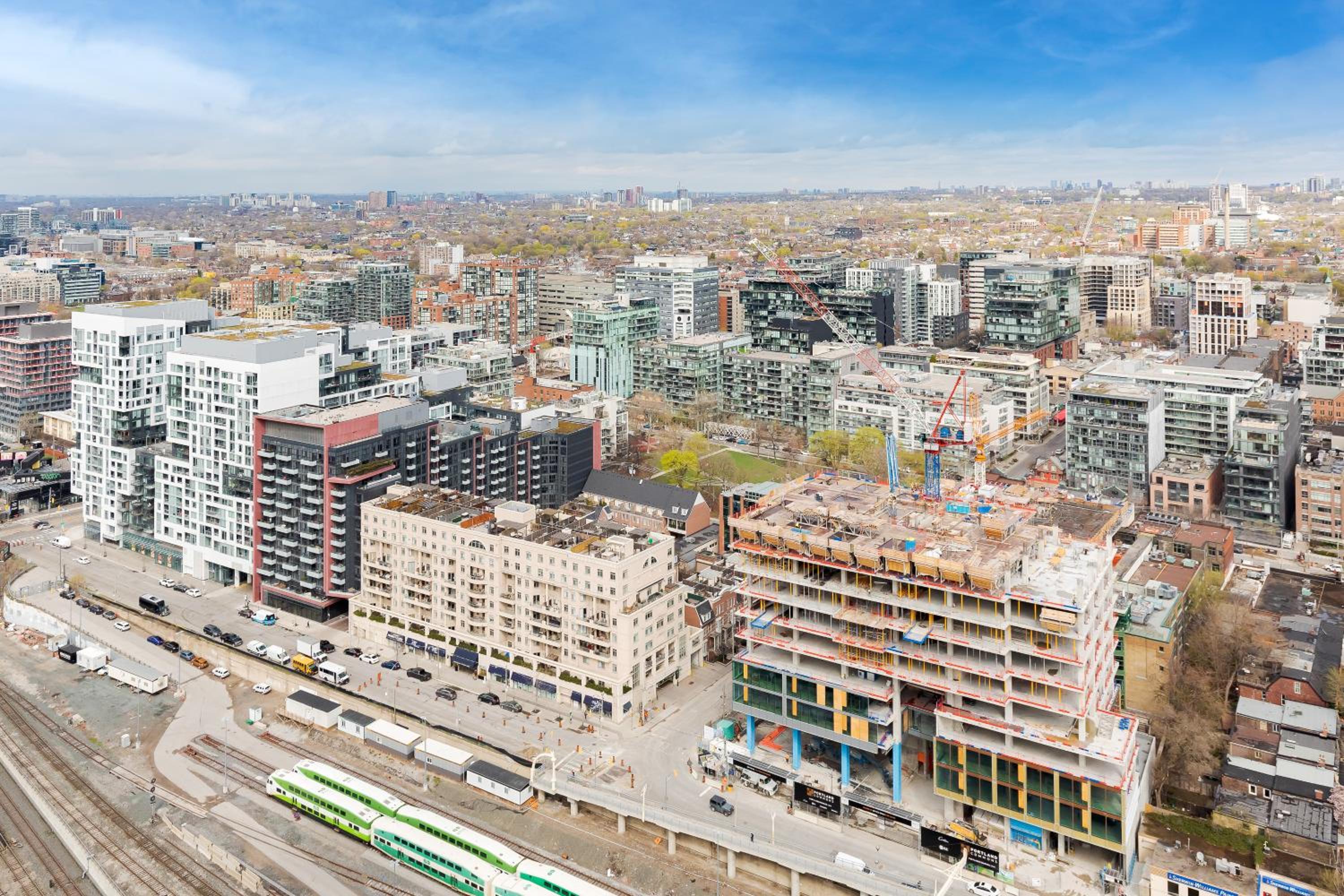 Sub Penthouse Mesmerizing City Views