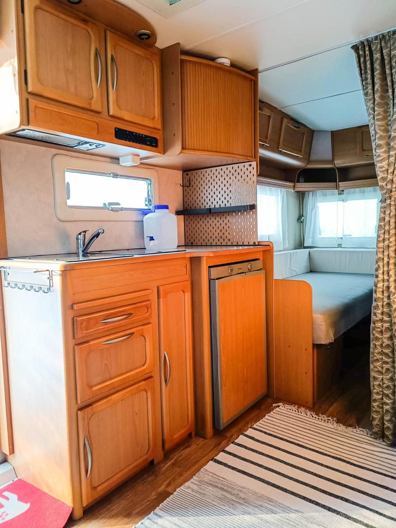 Santa's winter Caravan-Kabe Smaragd
