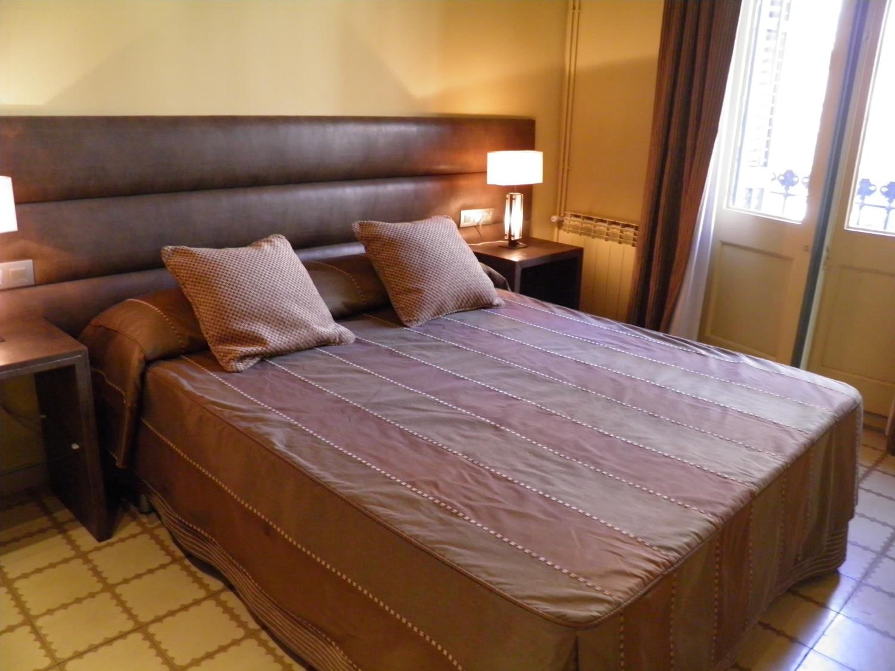 Apartaments Sant Jordi Girona 97