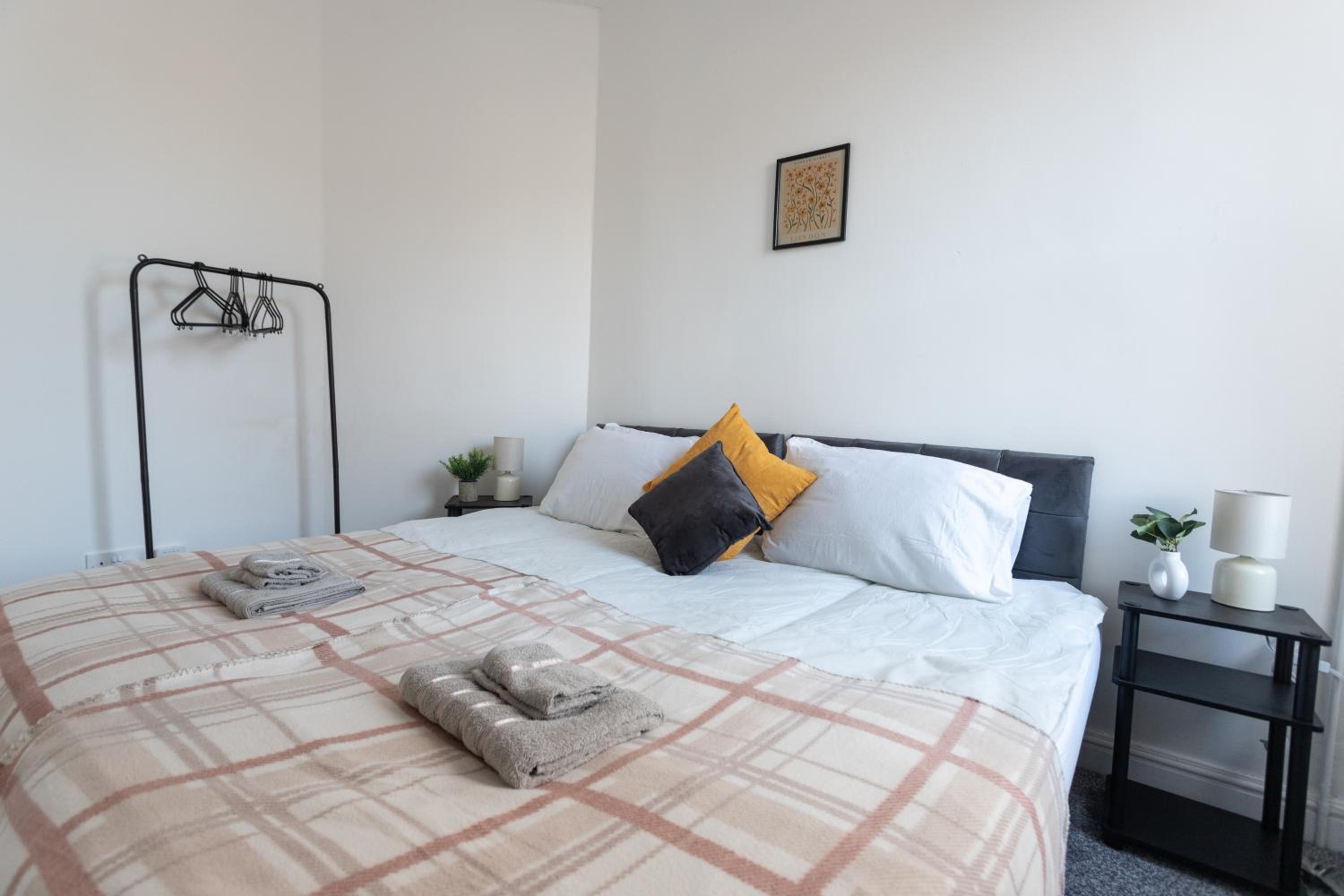 Wordsworth Avenue Apartments
