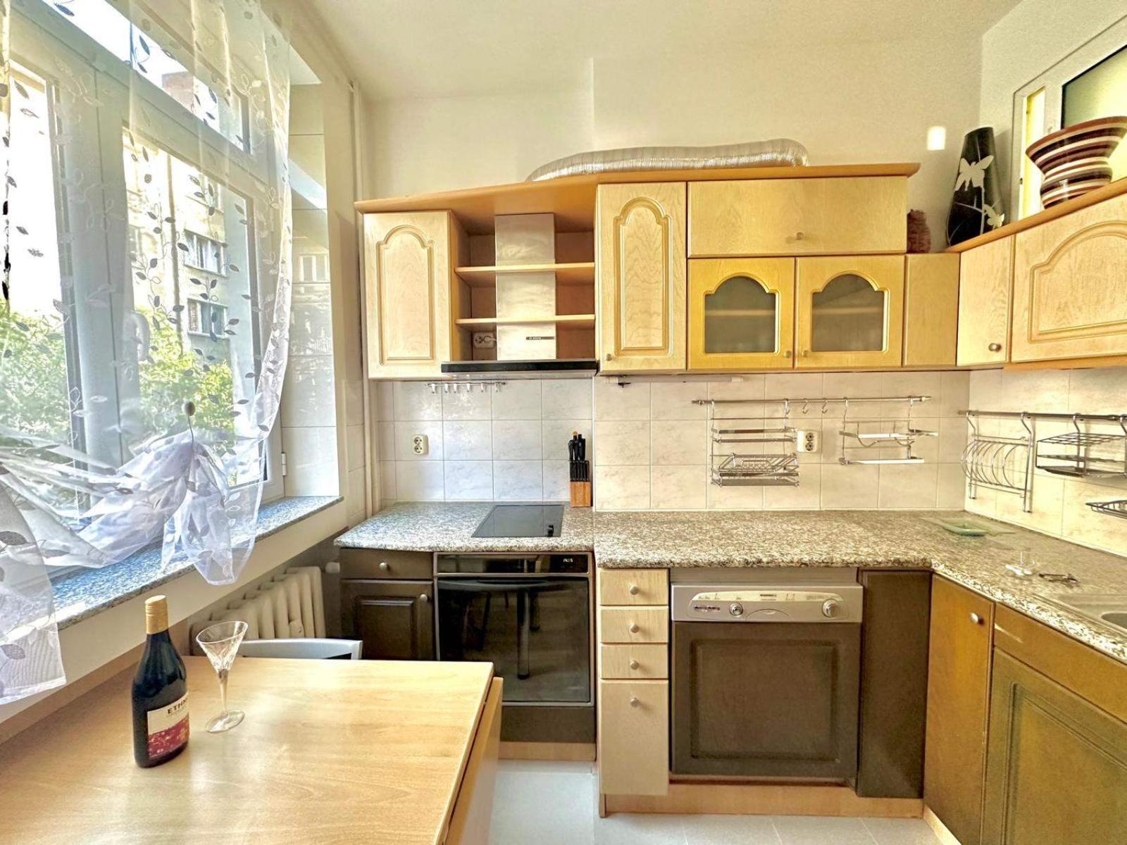 Venelin Apartment