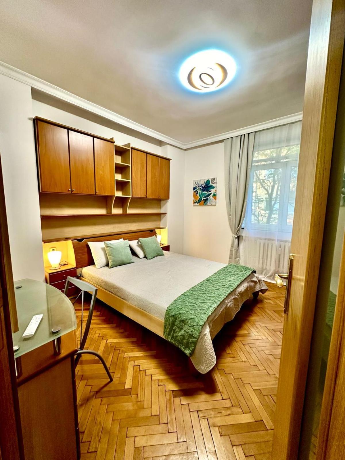 Venelin Apartment