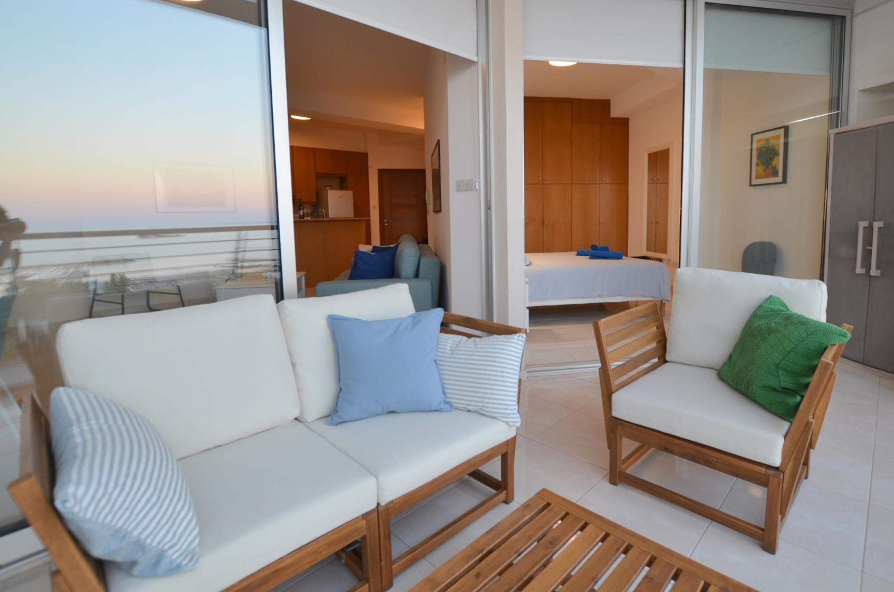 Awesome Sea & Marina View City Center 1 Bdr Flat