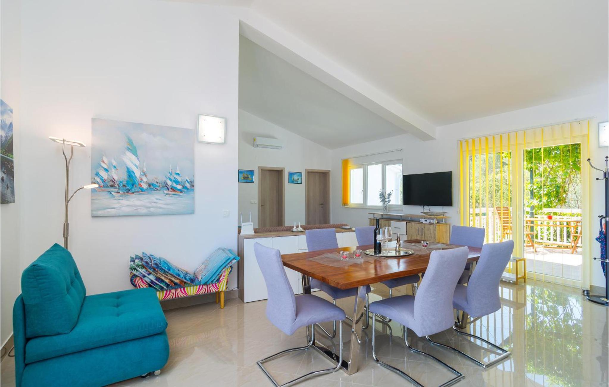 Awesome Apartment In Vrboska With Wifi view 5
