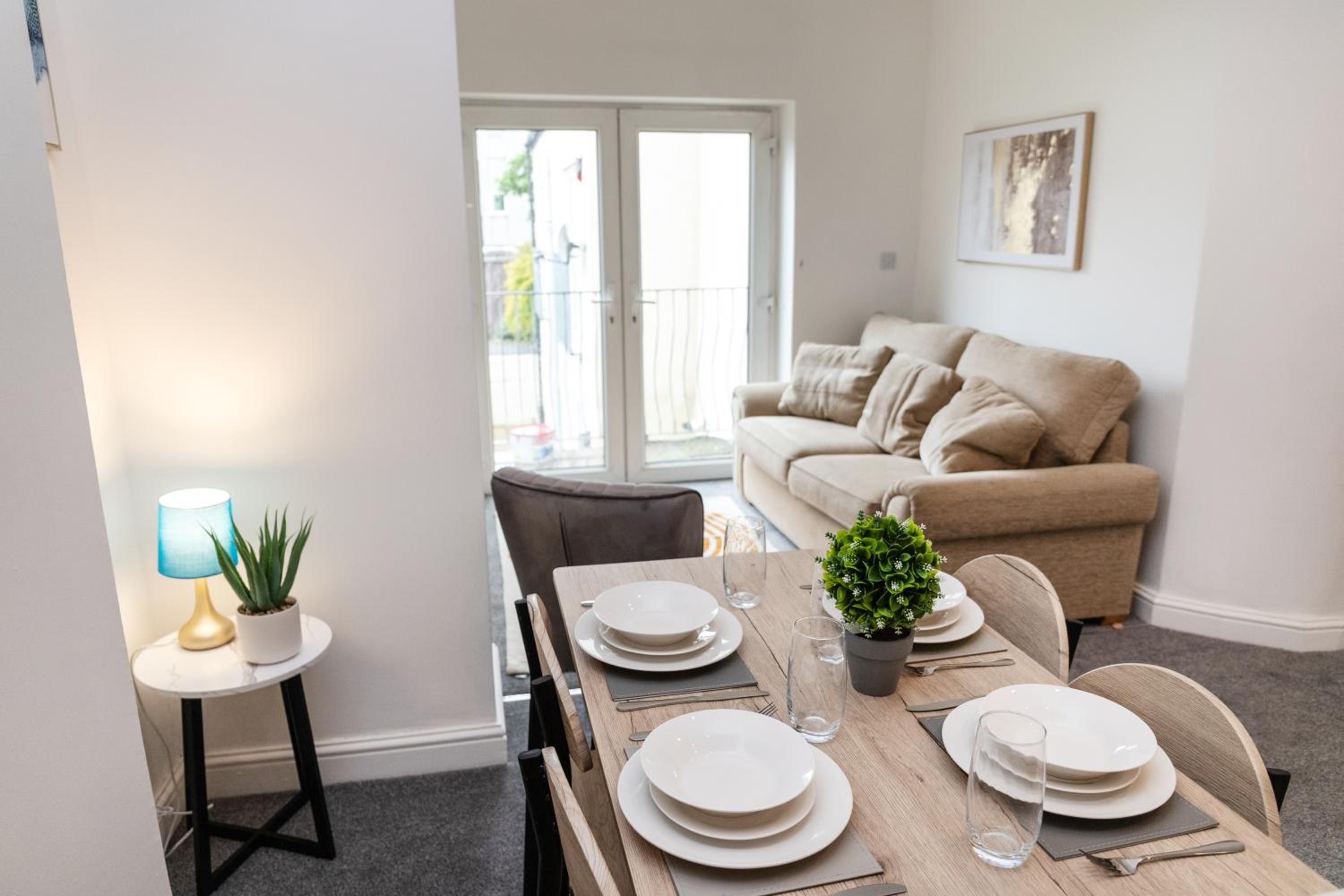 Wordsworth Avenue Apartments