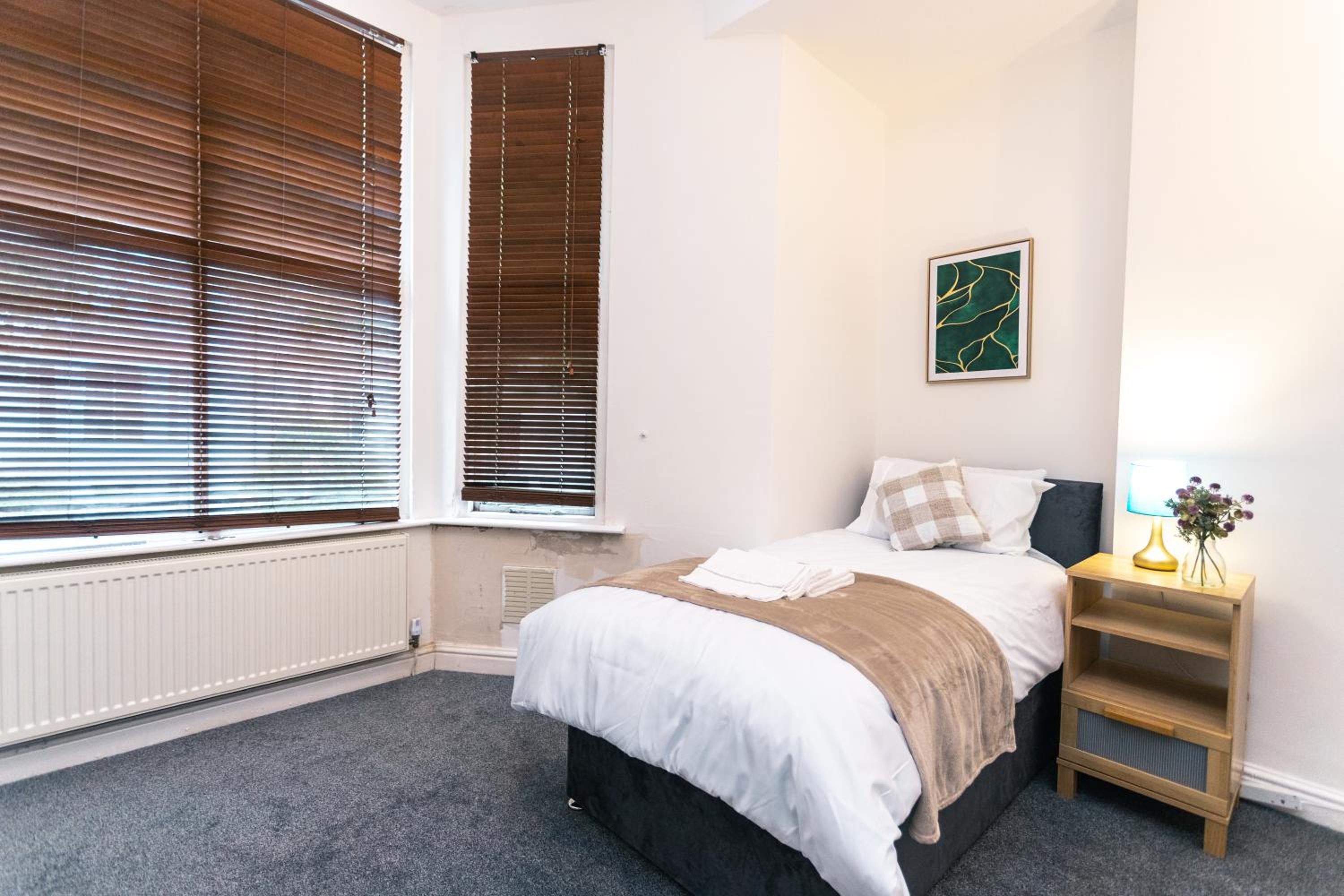 Wordsworth Avenue Apartments