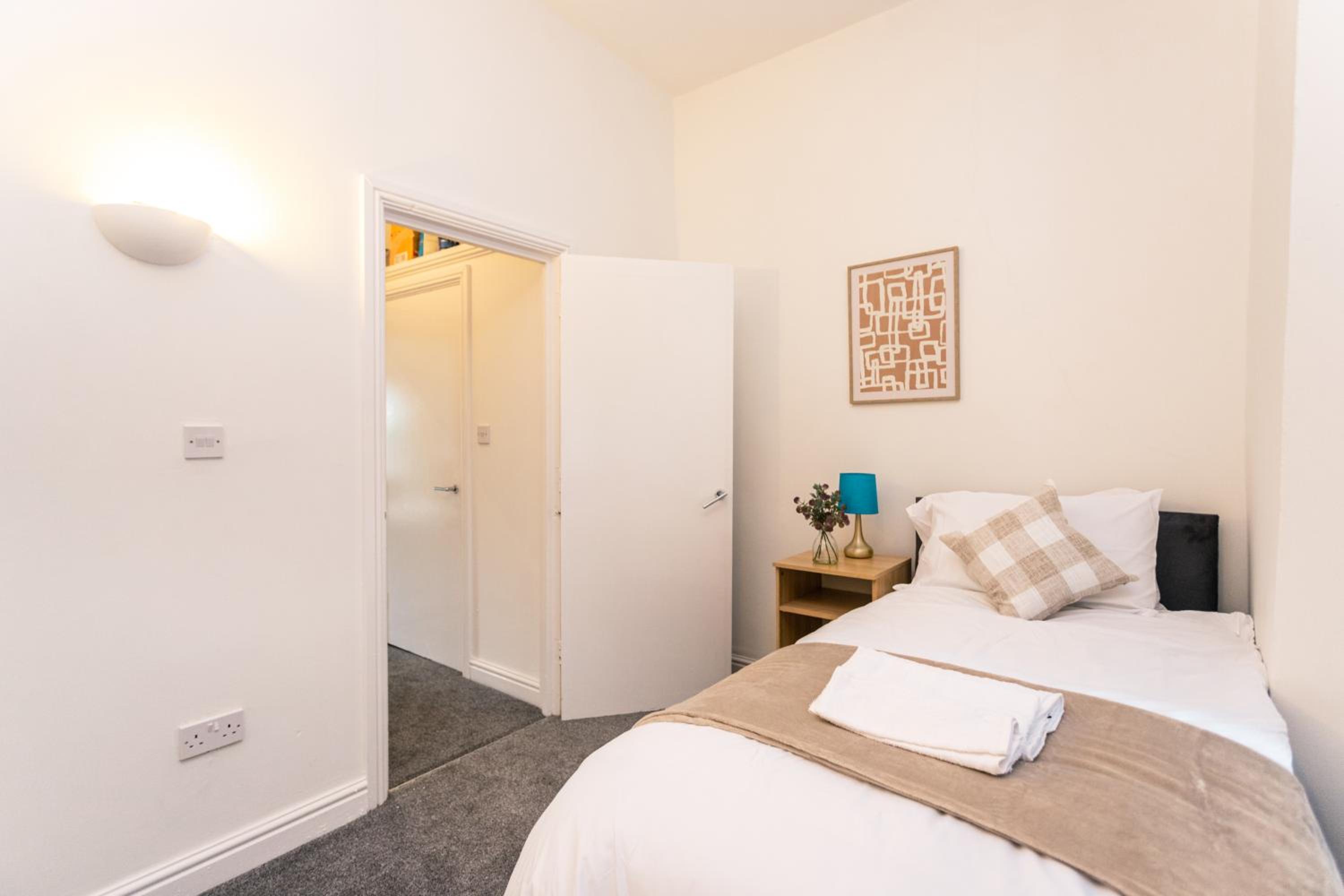 Wordsworth Avenue Apartments