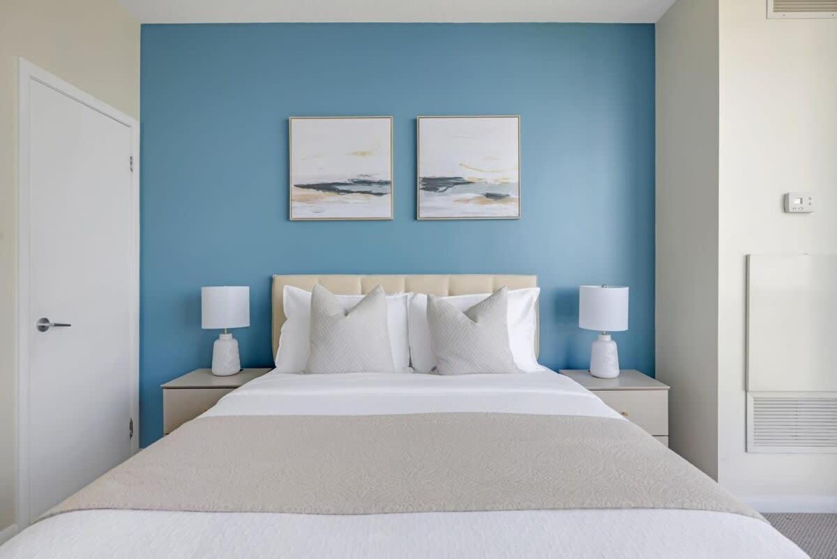 Lakeview Condo Free Parking